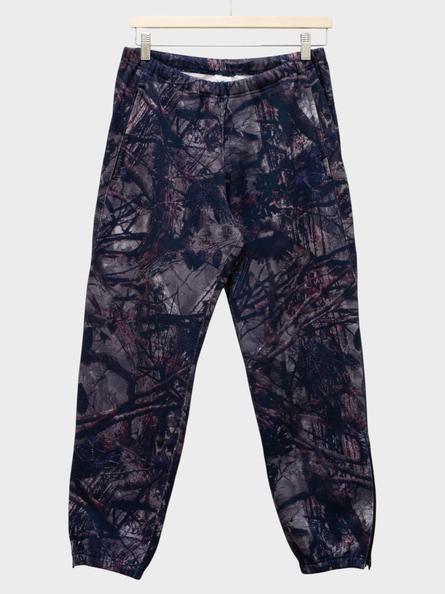 South2 West8 - purple camo sweatpants - size S