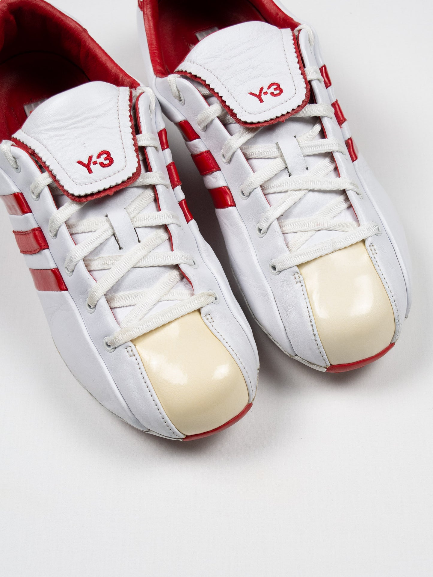 Y-3 - S/S 2003 - Field (white/red) - size 41 1/3
