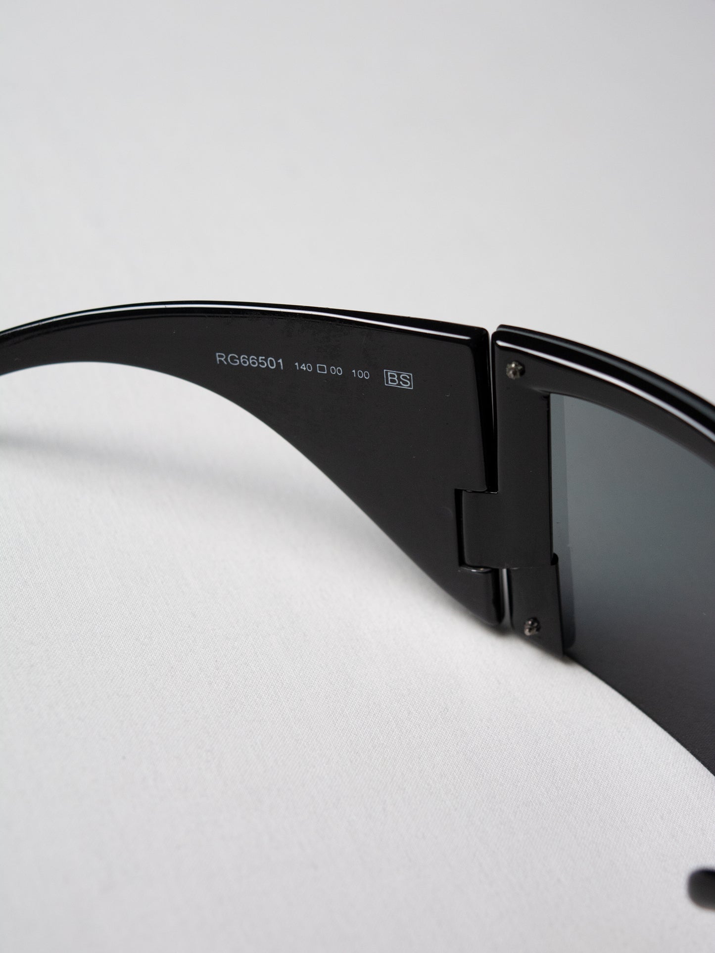 Romeo Gigli - 2006 - RG66501 shield sunglasses (black)