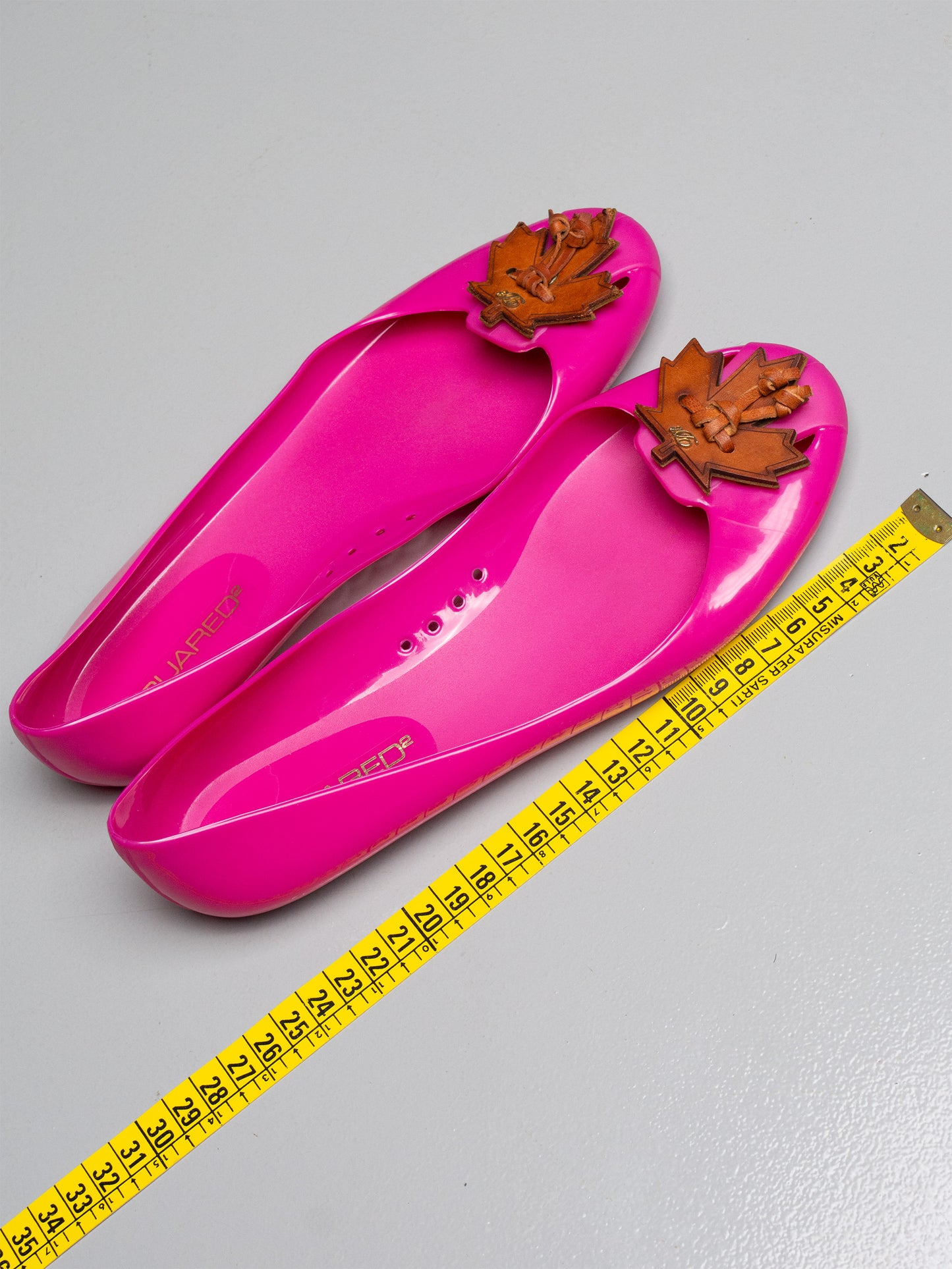 Dsquared2 S/S 2012 rubber flats - size 38