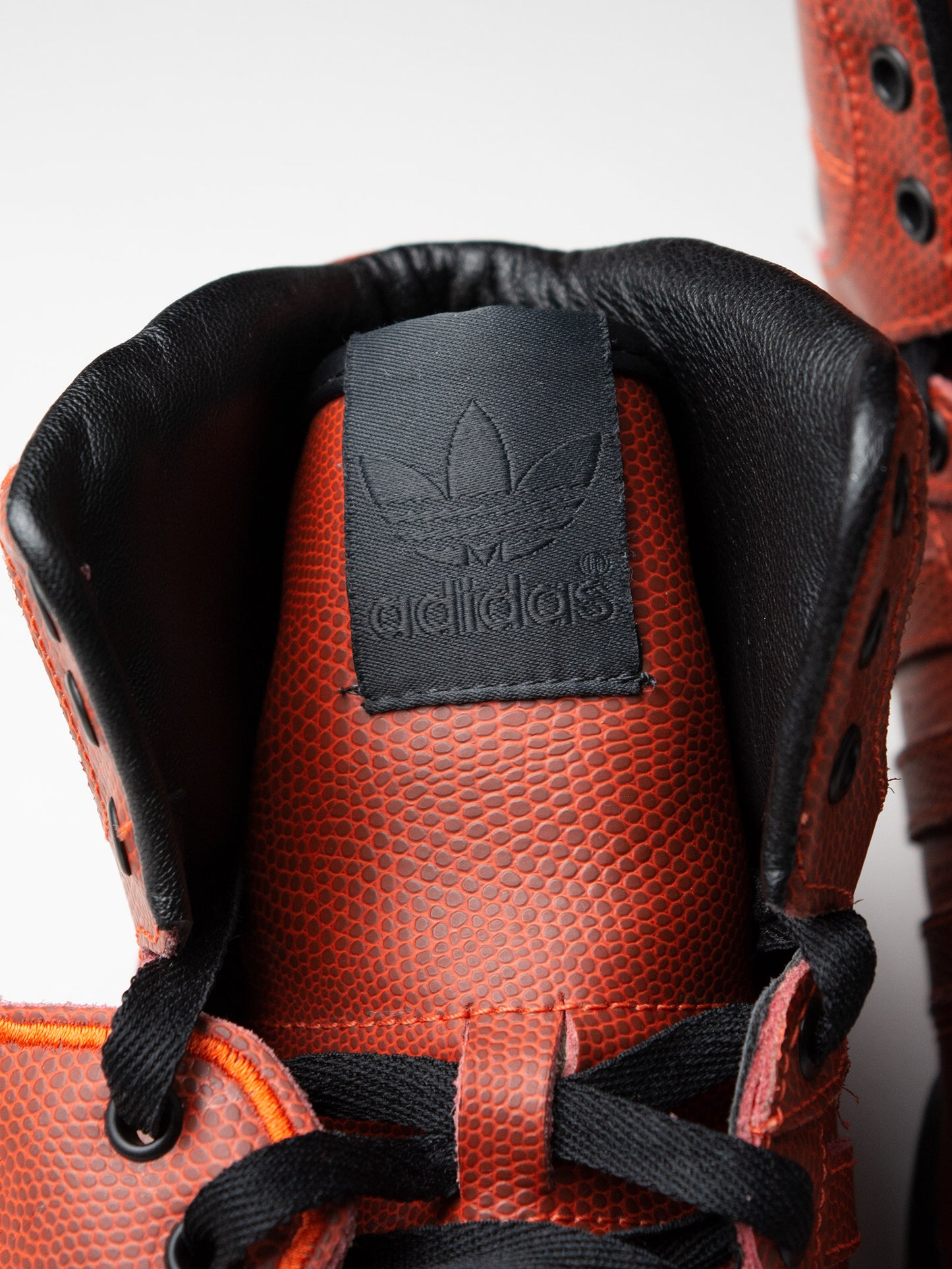 adidas Originals by Jeremy Scott - A/W 2015 - JS Wings Basketball - size 41 1/3