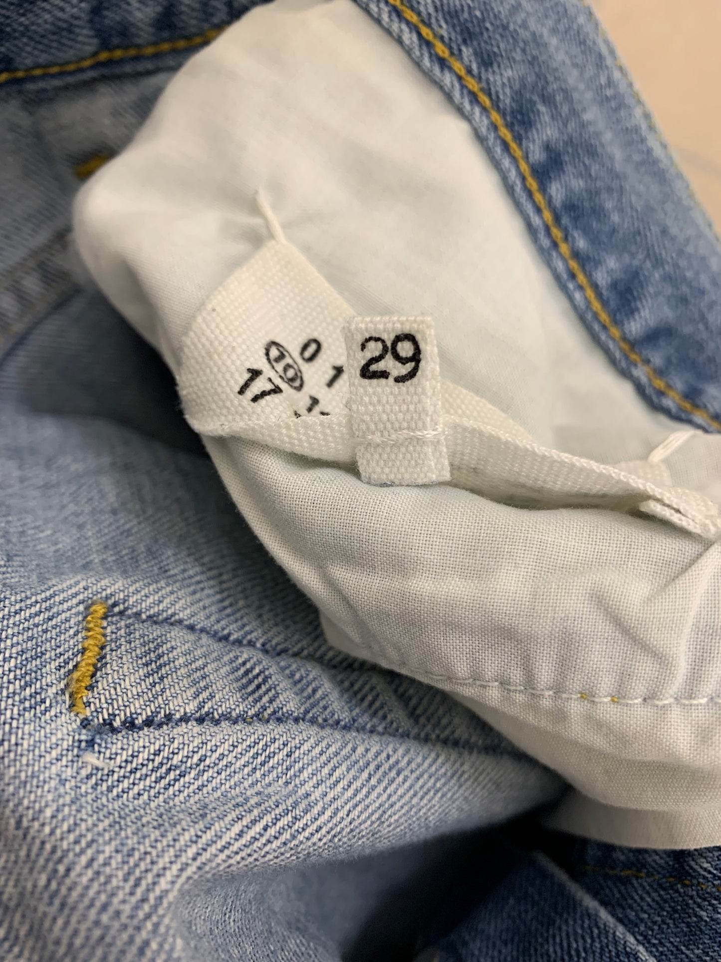 Maison Margiela - S/S 2020 - stone wash boyfriend jeans with trimmed edge - size 29