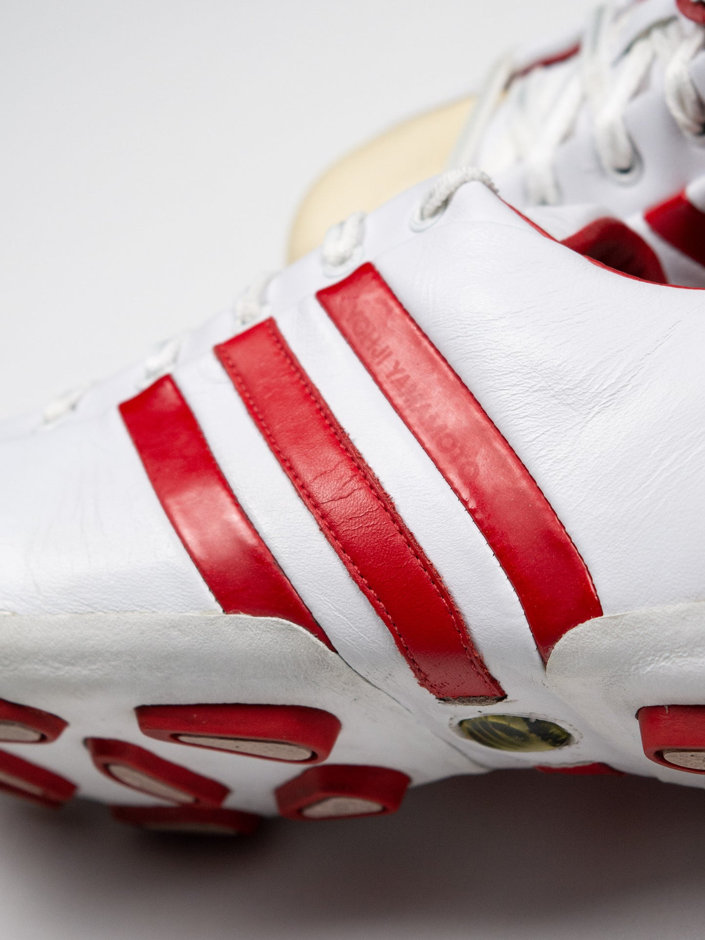 Y-3 - S/S 2003 - Field (white/red) - size 41 1/3