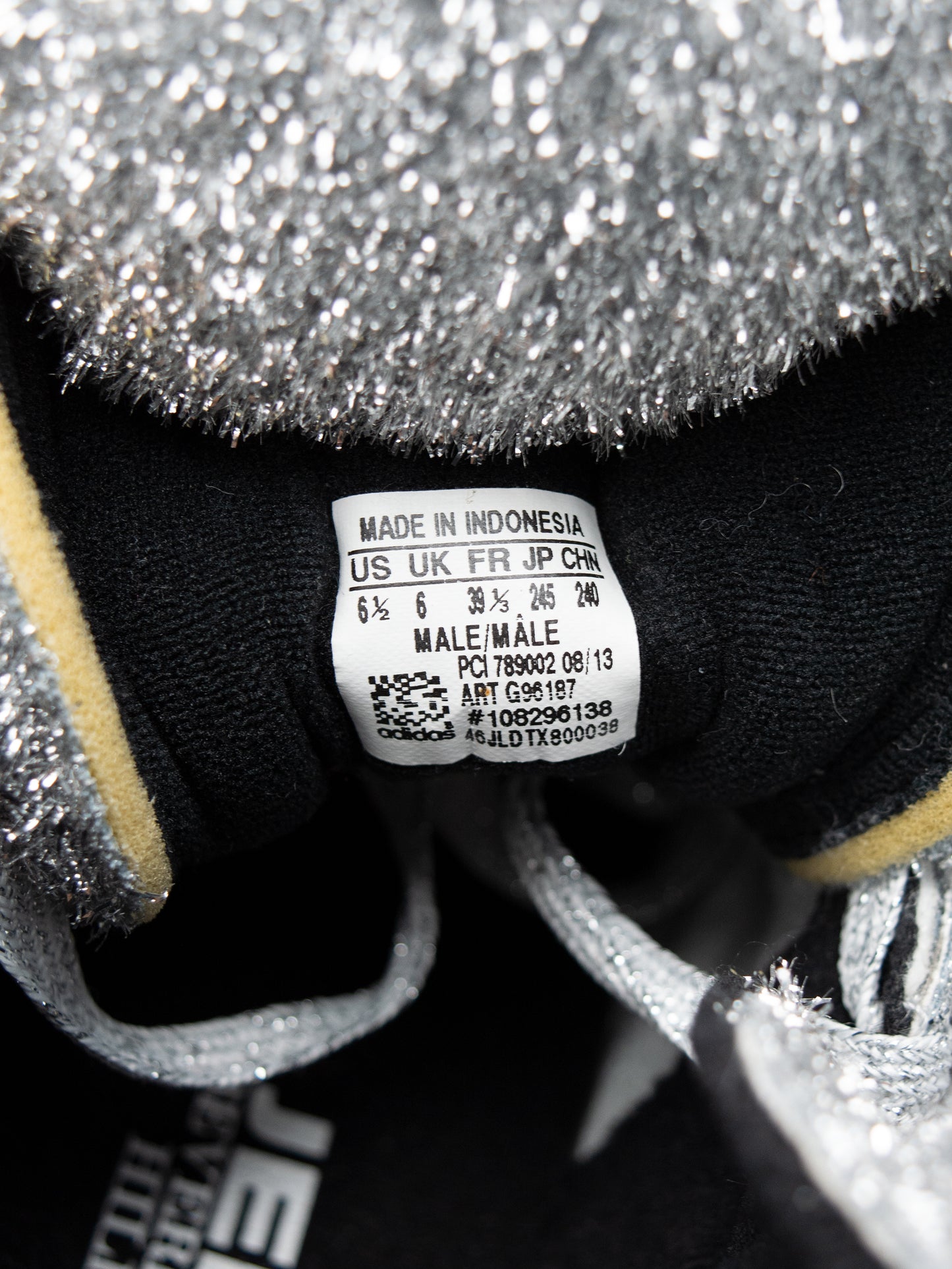 adidas Originals by Jeremy Scott - A/W 2013 - JS Bear "Tinsel" - size 39 1/3