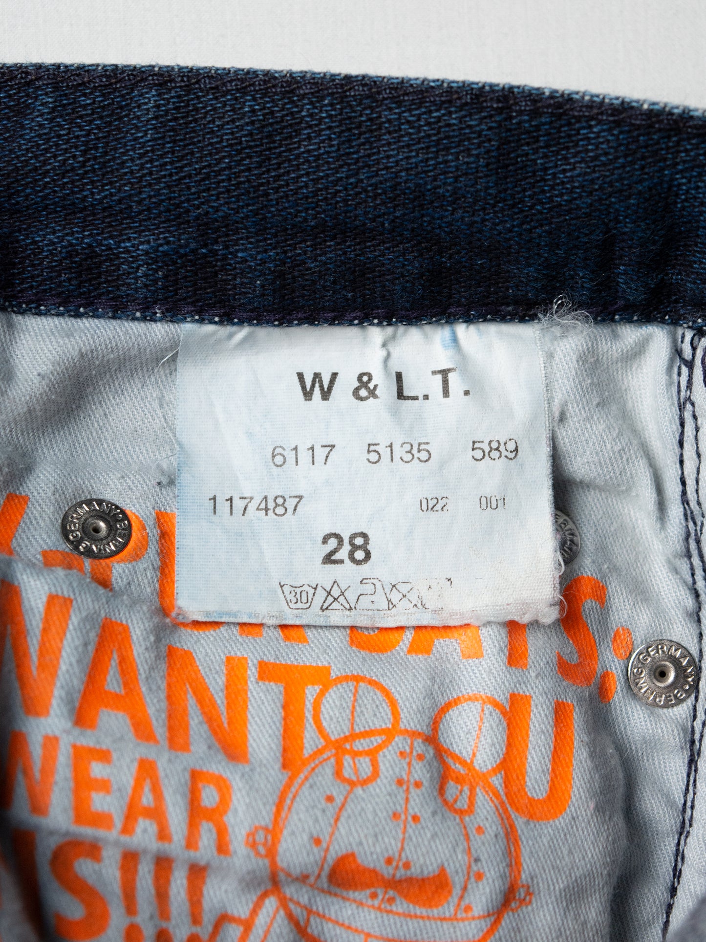 Wild & Lethal Trash - (vintage) - "I love Walter" low waist bootcut jeans - size 28