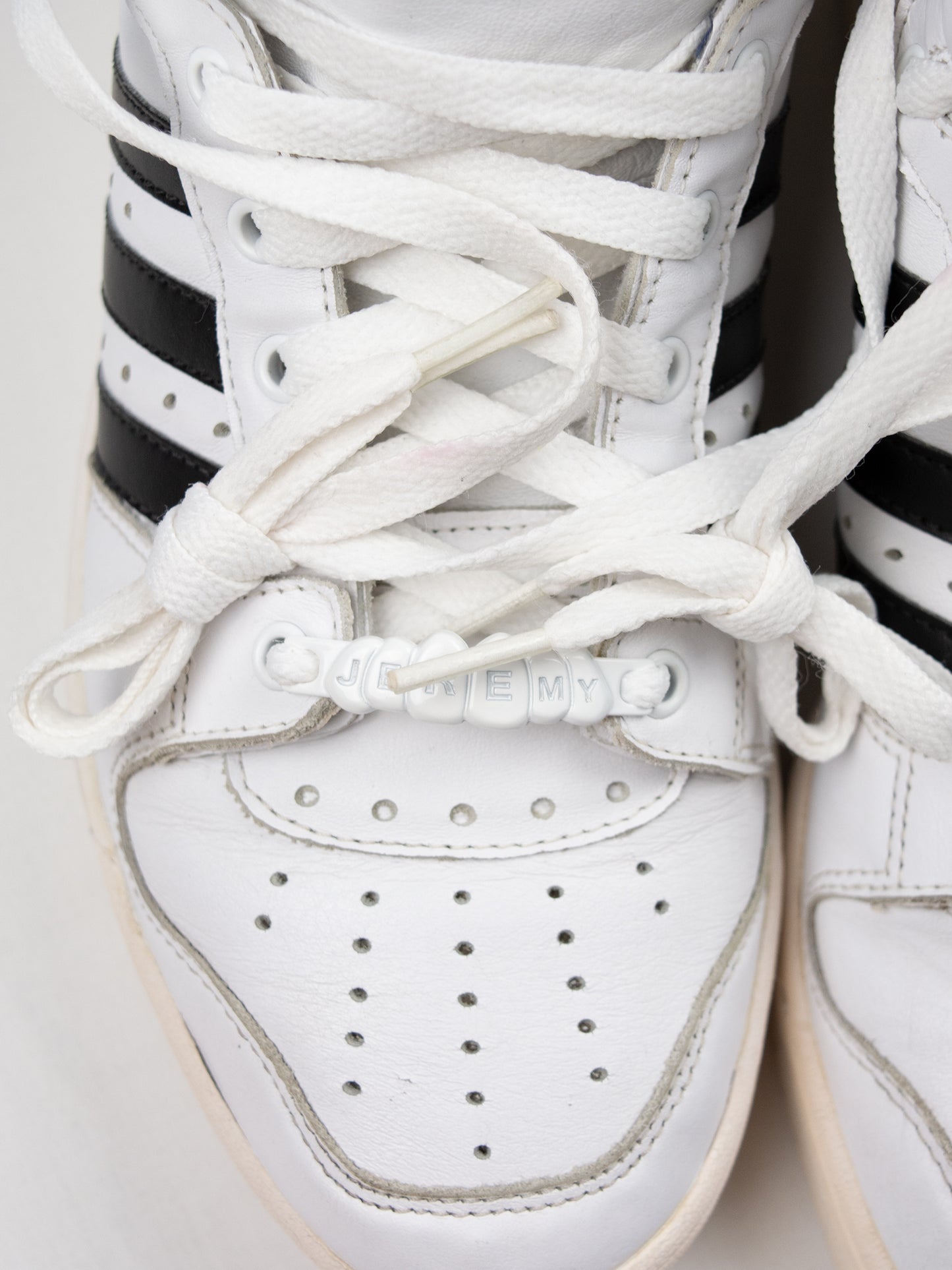 adidas Originals by Jeremy Scott - A/W 2010 - JS Wings 2.0 "OG" - size 42 2/3