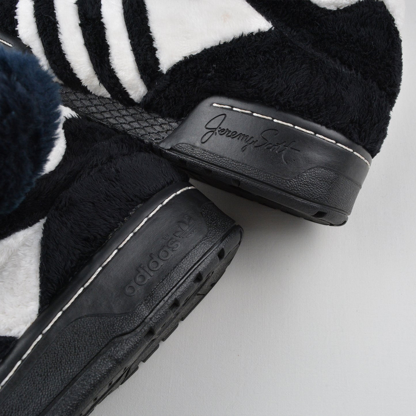 adidas Originals by Jeremy Scott - A/W 2011 - JS Panda Bear - size 44