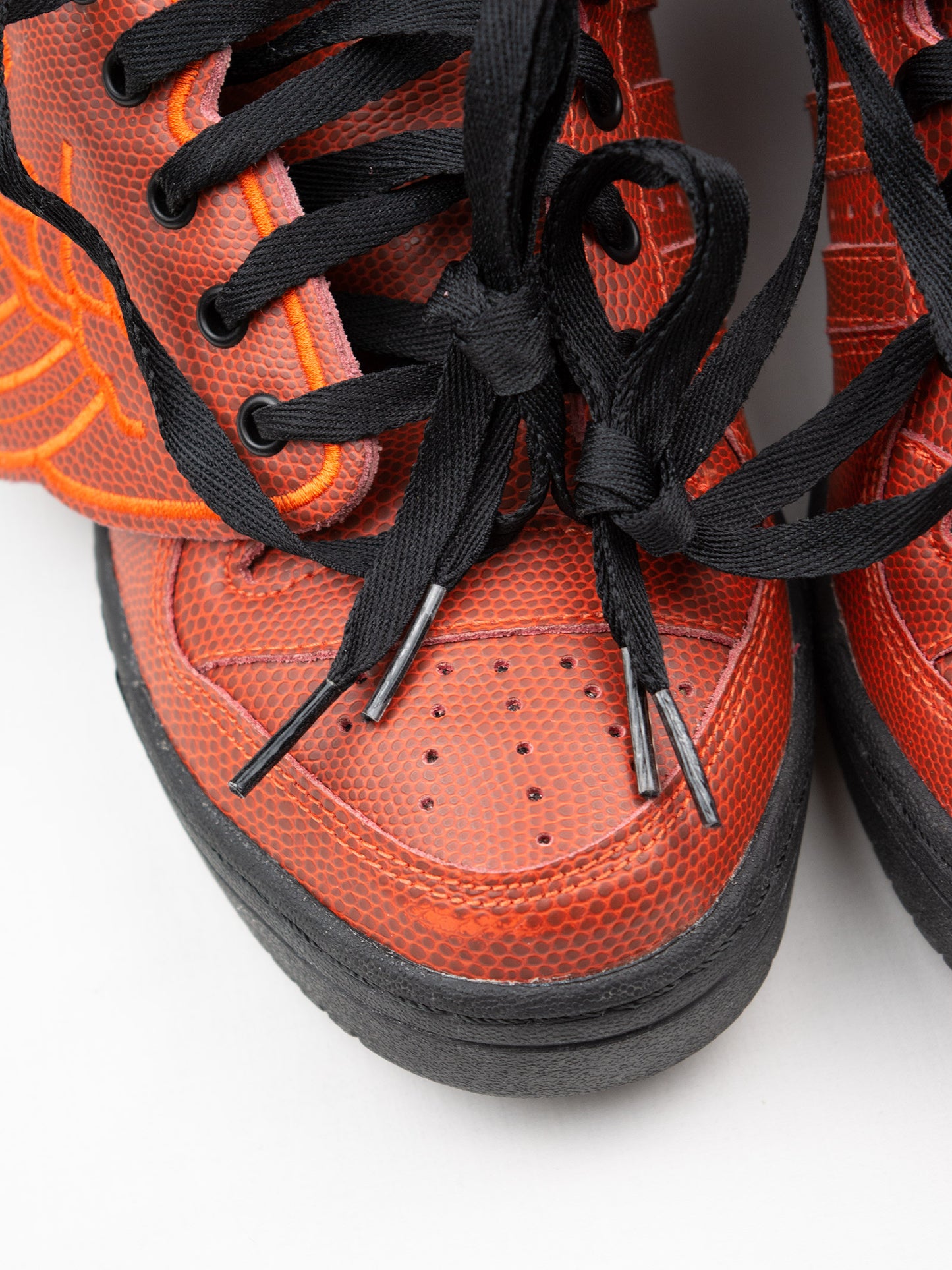 adidas Originals by Jeremy Scott - A/W 2015 - JS Wings Basketball - size 41 1/3