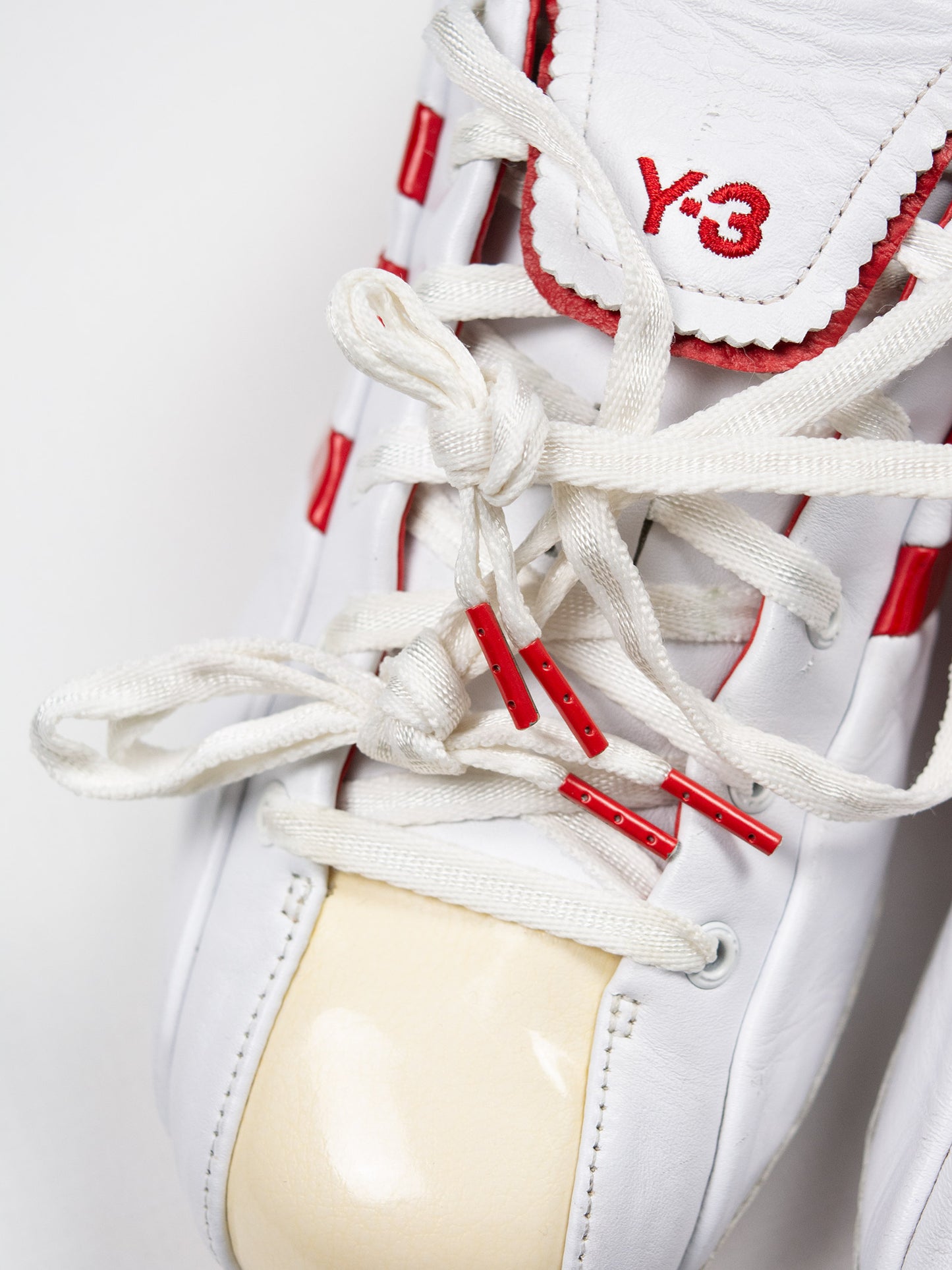 Y-3 - S/S 2003 - Field (white/red) - size 41 1/3