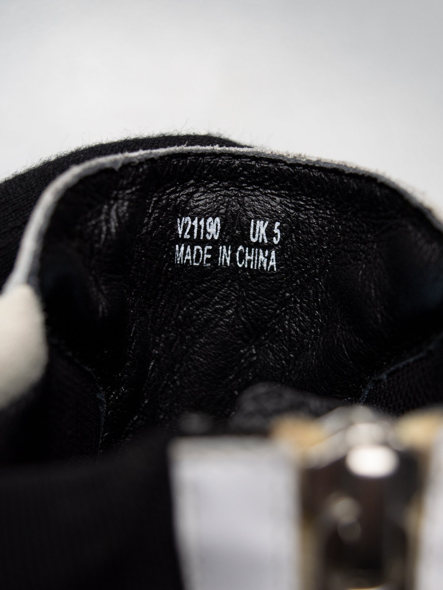 Y-3 S/S 2012 Oriah (black/white) - size 38