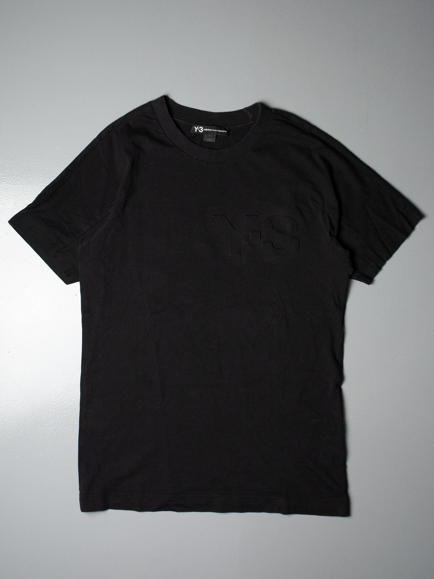 Y-3 - S/S 2017 - Debossed Logo Short Sleeve Tee (black) - size S