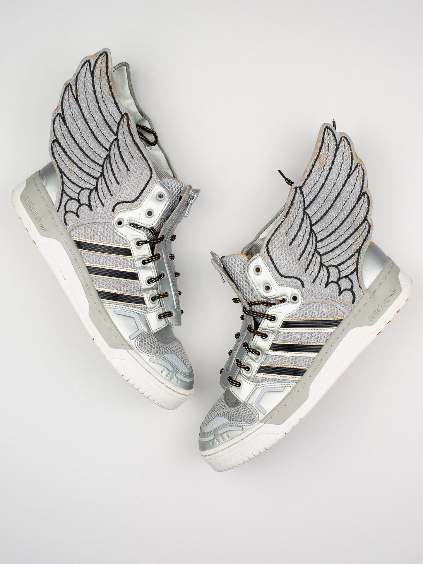 adidas Originals by Jeremy Scott - A/W 2012 - JS Wings 2.0 "Metallic Silver Mesh" - size 44 2/3