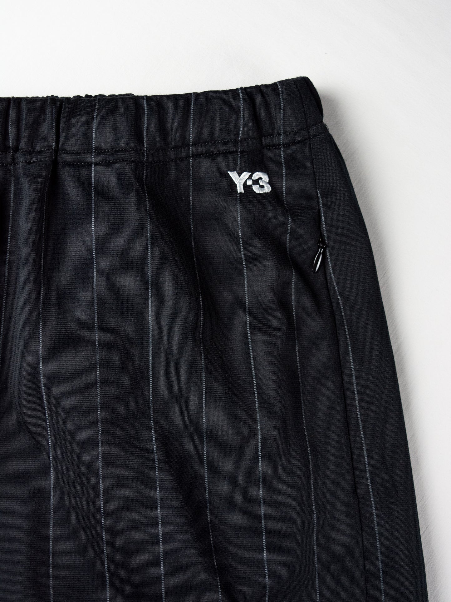 Y-3 - S/S 2003 - pinstriped sporty skirt - size M