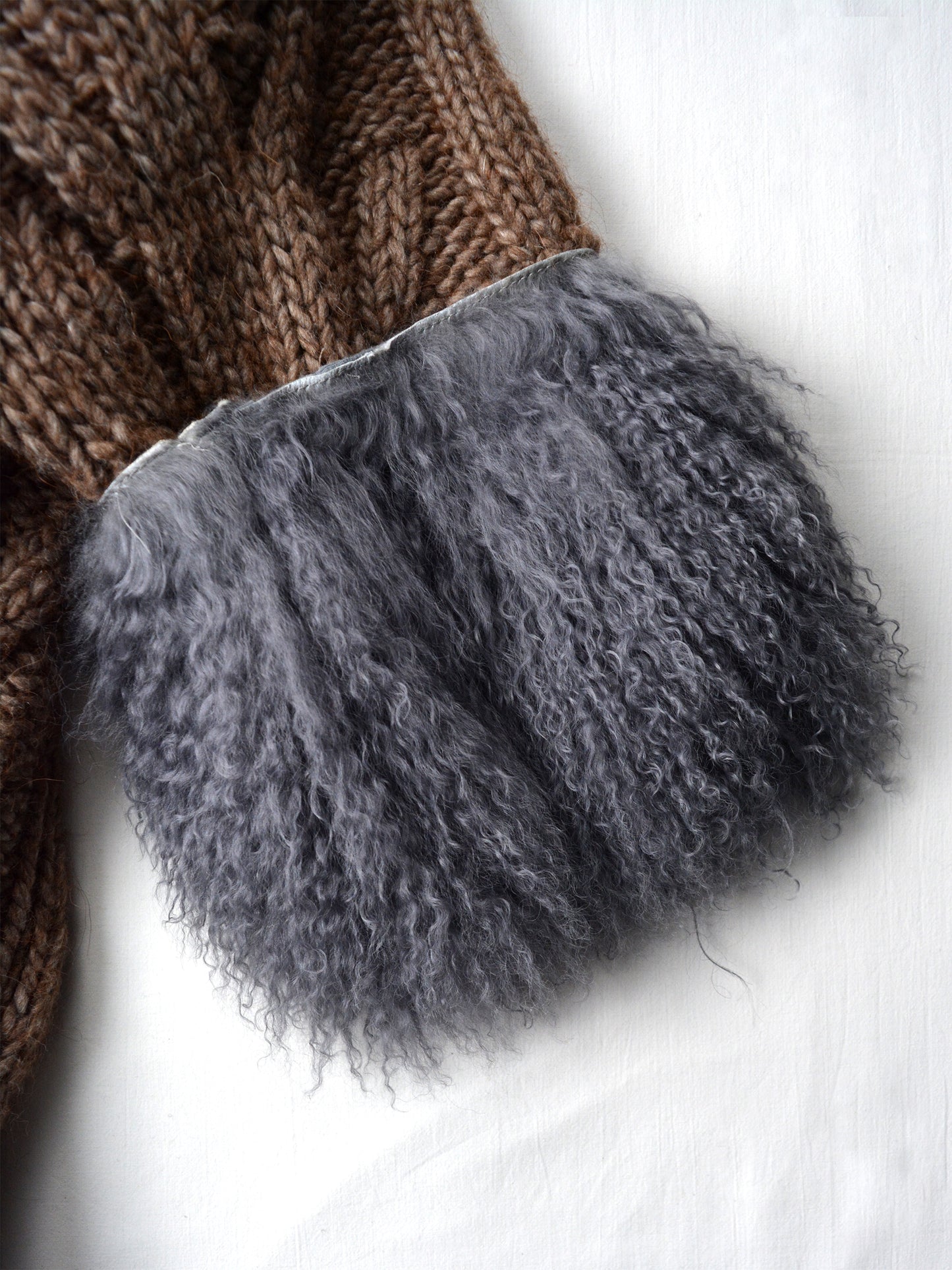 if only was true.... - heavy wool jacket with real fur applications - size 46