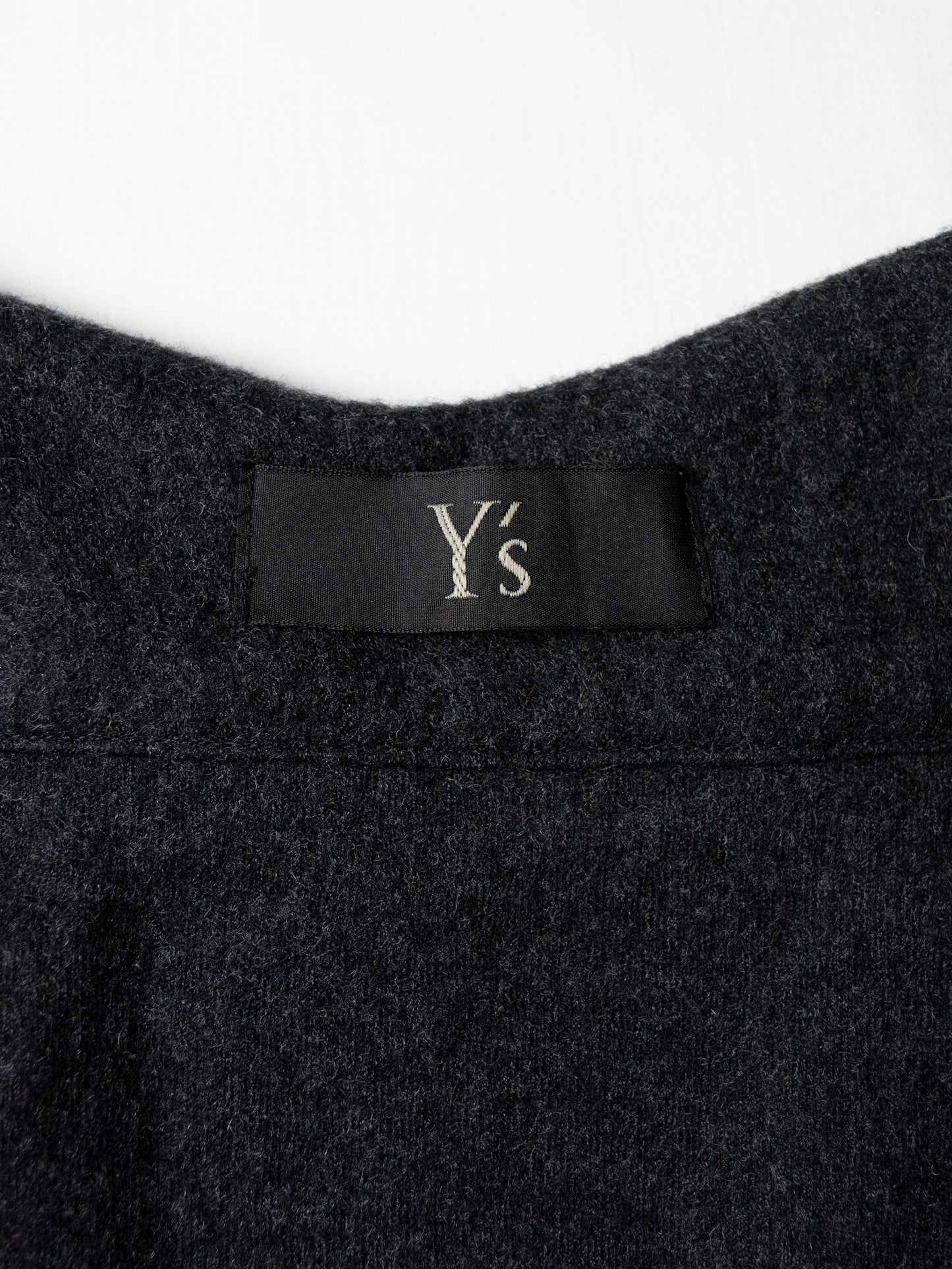 Y's - A/W 2014 - wool cardigan with pin closure - size 3