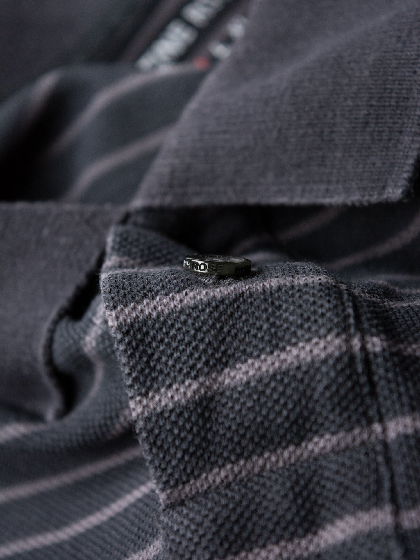 Martine Rose - A/W 2019 - striped short fit polo - unisex size M