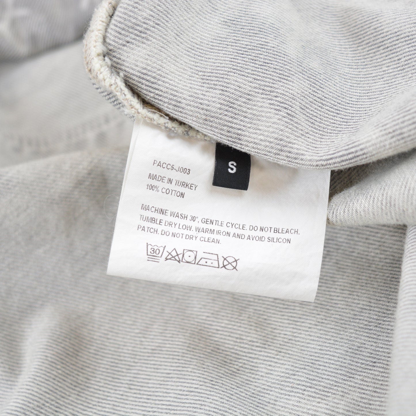 PACCBET - Rassvet 5 (2019) - scribble print work denim jacket (grey) - size S