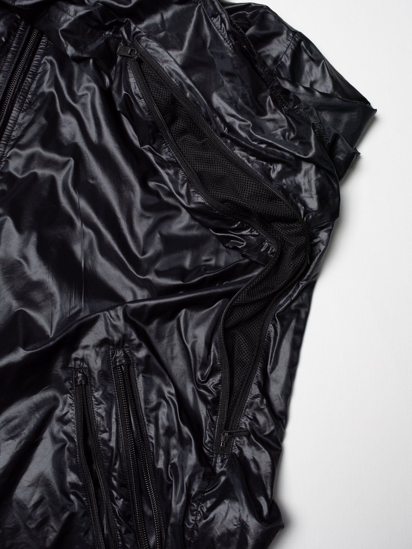 Y-3 - S/S 2007 - nylon windbreaker with packable hood (black) - men's size S