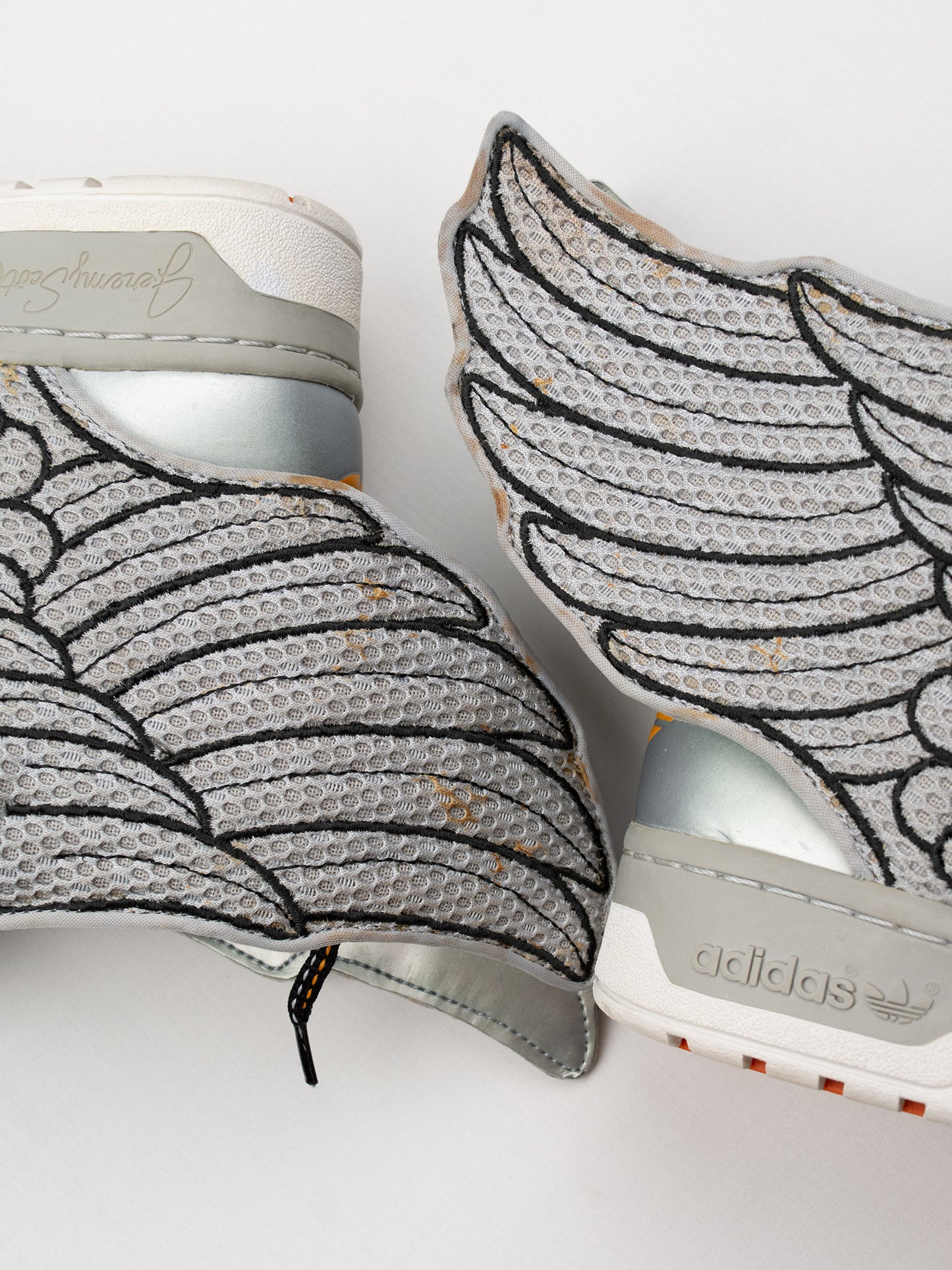 adidas Originals by Jeremy Scott - A/W 2012 - JS Wings 2.0 "Metallic Silver Mesh" - size 44 2/3