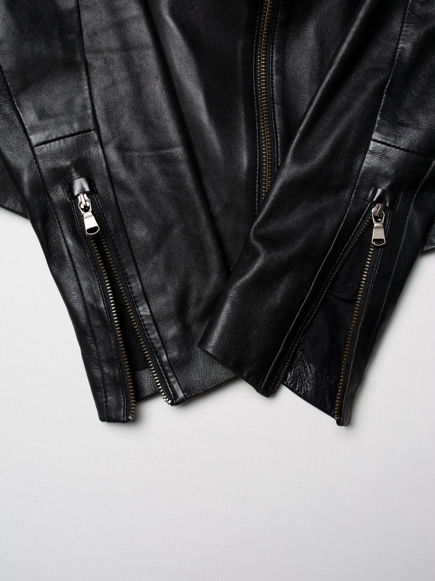 Very Special Pieces of Vespucci - leather jacket with shoulder zips - women's size 38