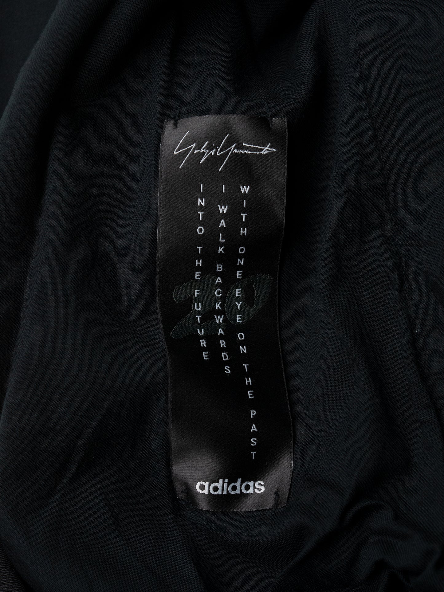 Y-3 - S/S 2022 - 20th Anniversary Elegant 3 Stripes Shorts - size S
