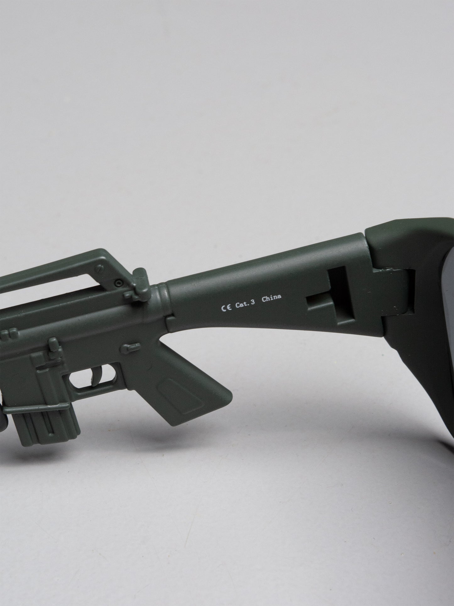 Linda Farrow X Jeremy Scott - S/S 2013 - Army sunglasses (military green)