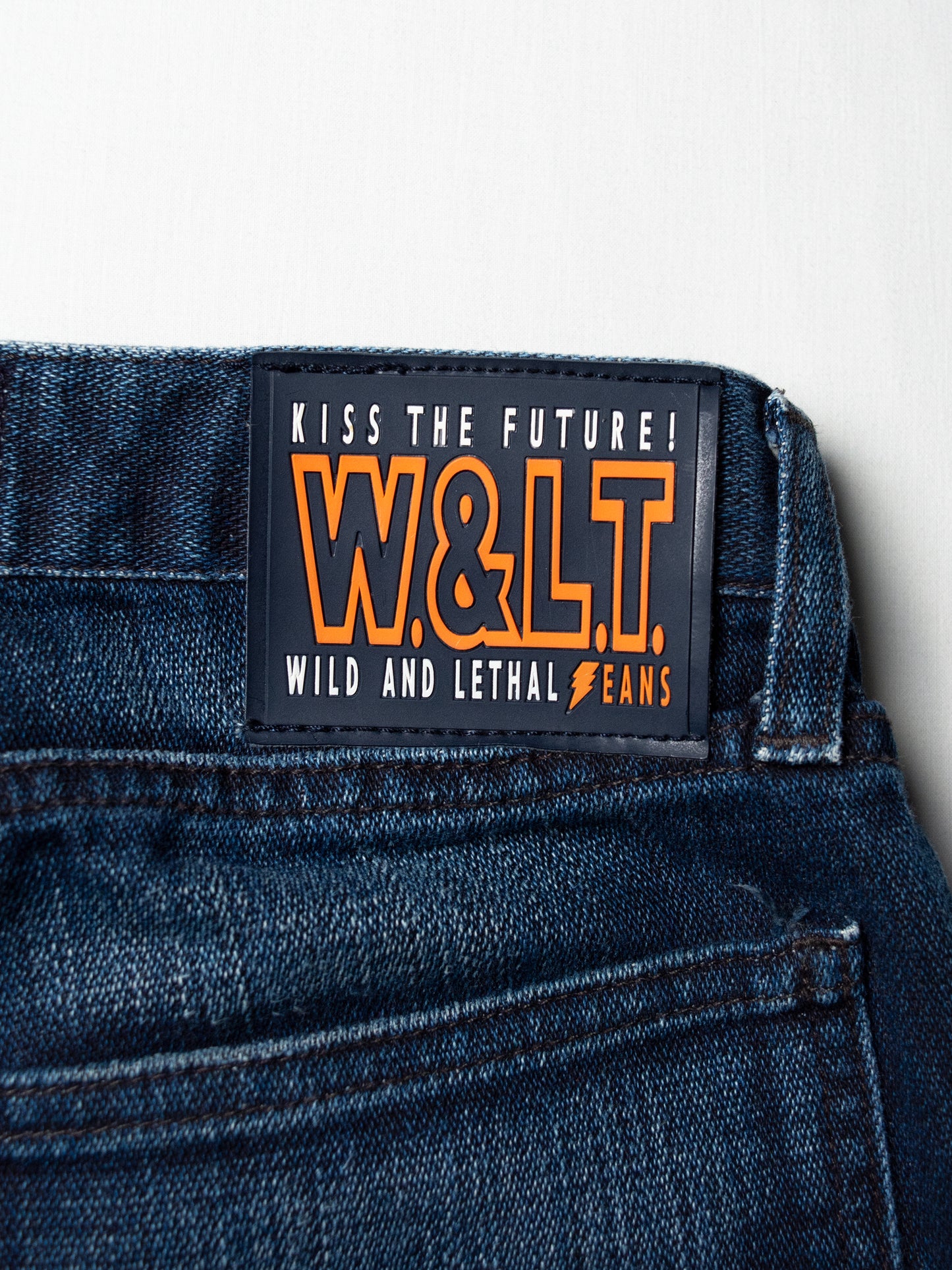 Wild & Lethal Trash - (vintage) - "I love Walter" low waist bootcut jeans - size 28