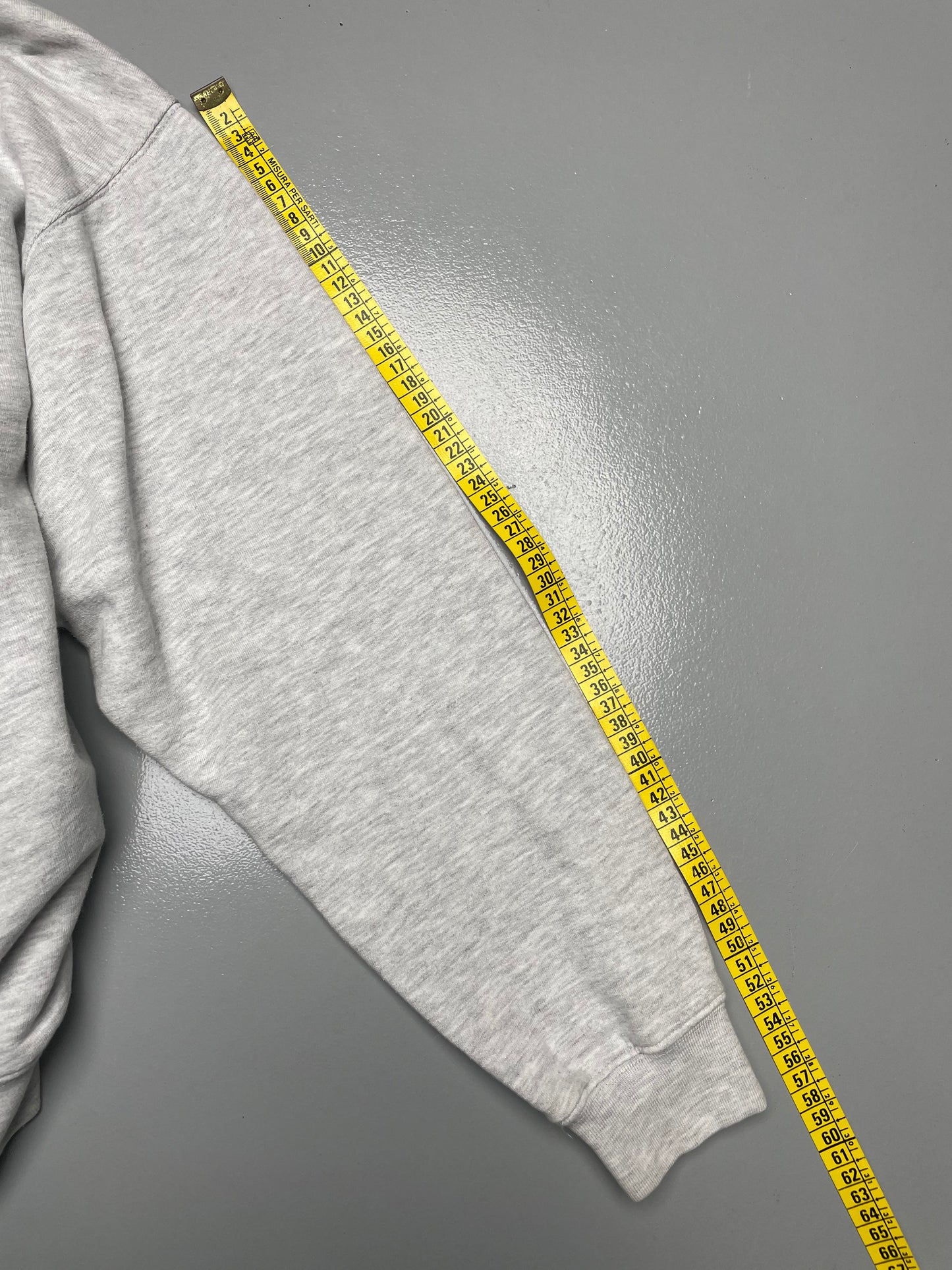 YEEZY Season 4 Calabasas crest logo crewneck (grey) - size XS