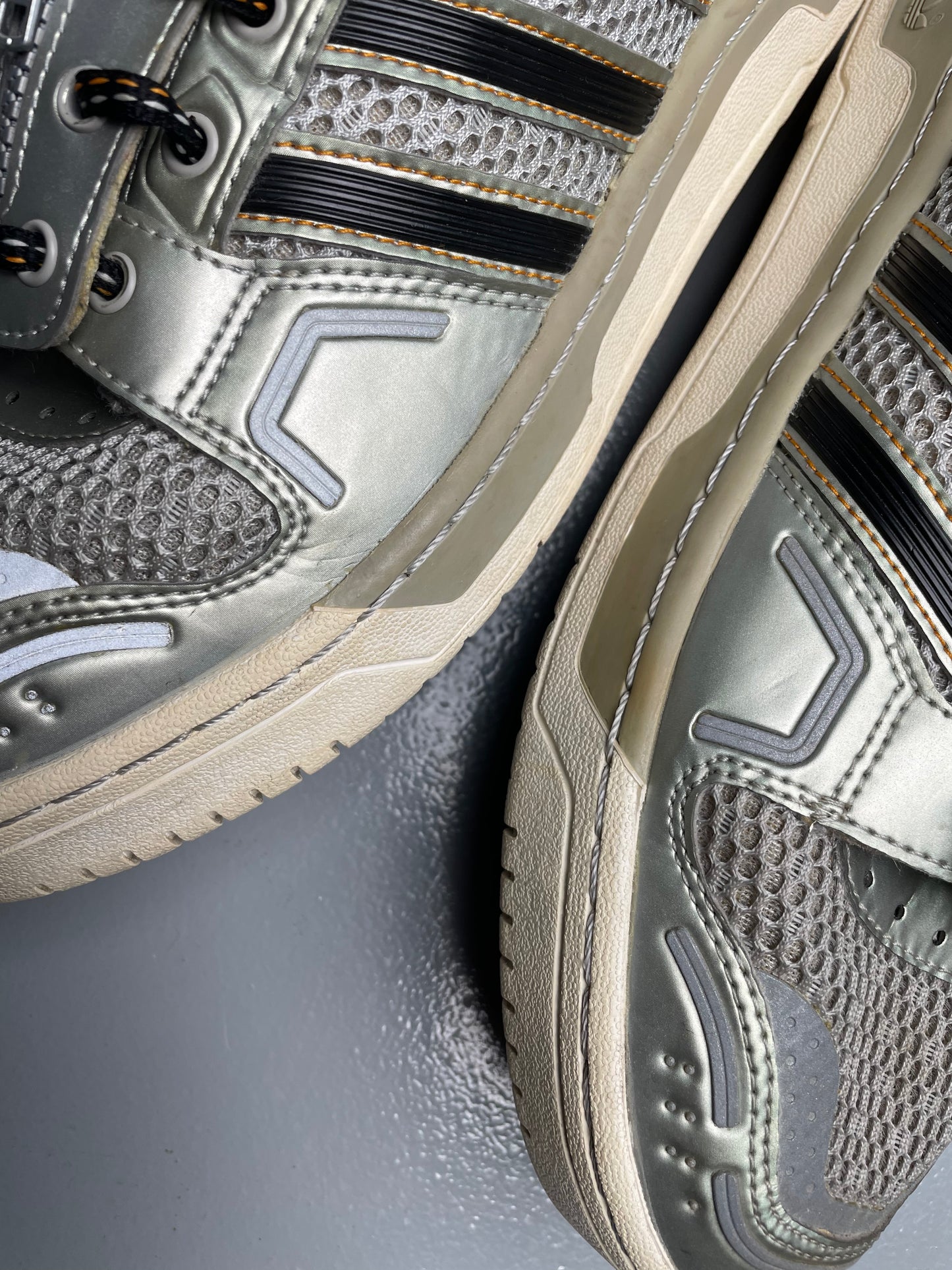 adidas Originals by Jeremy Scott A/W 2012 JS Wings 2.0 (Metallic Silver) - size 45 1/3