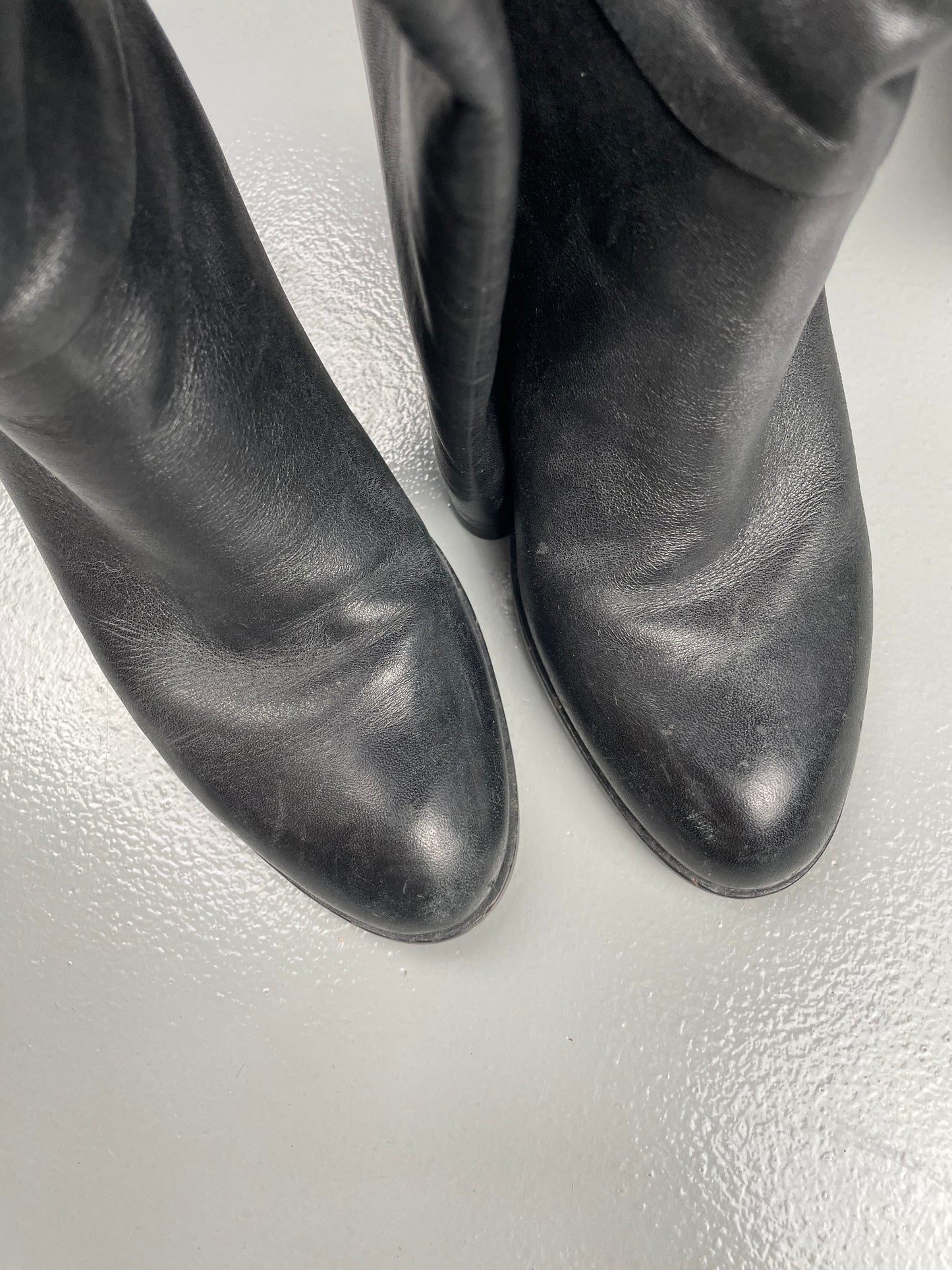 Veronique Branquinho - knee high leather boots - size 38