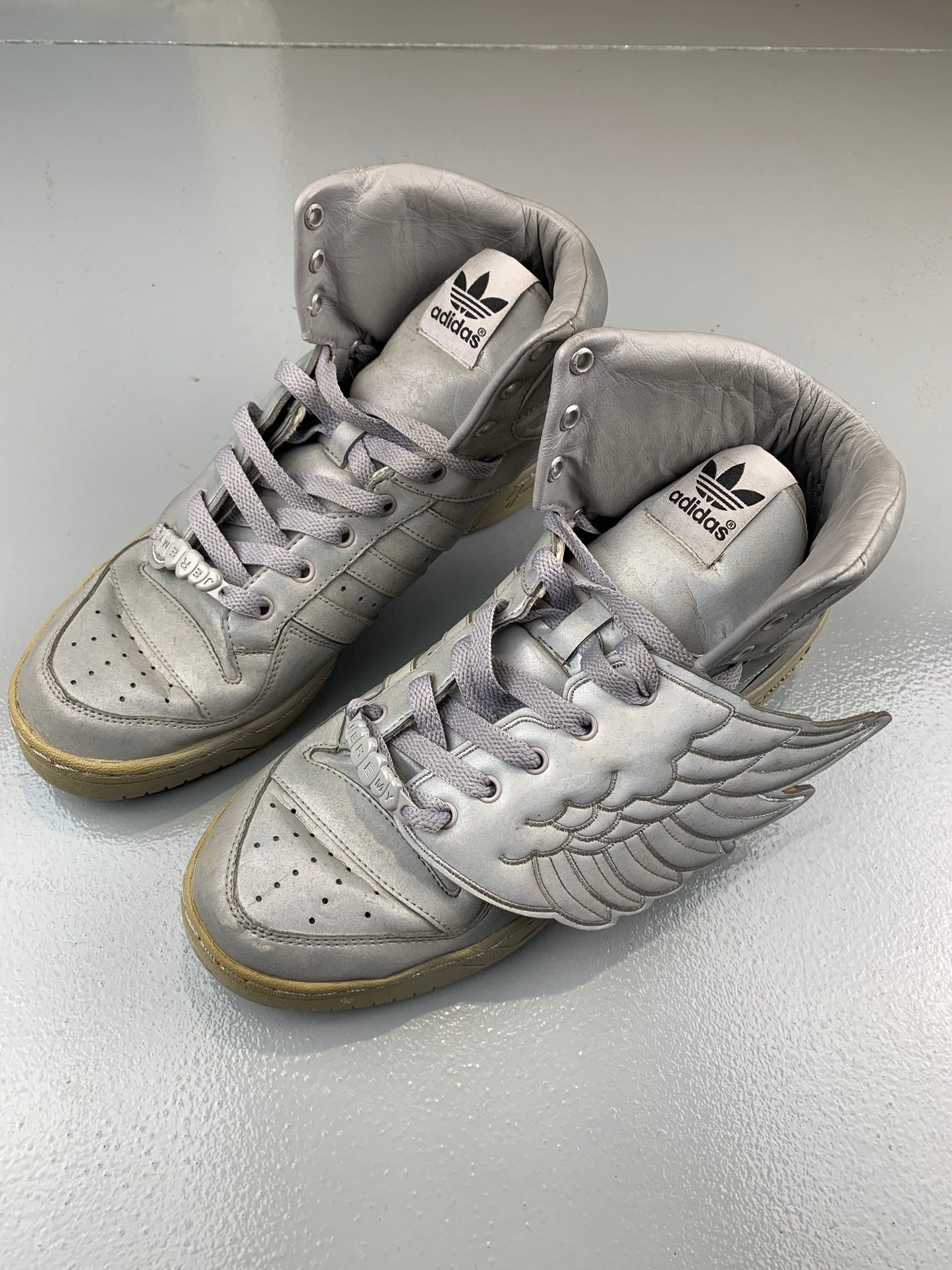 adidas X Jeremy Scott - A/W 2010 - JS Wings 1.0 (reflective) - size 44