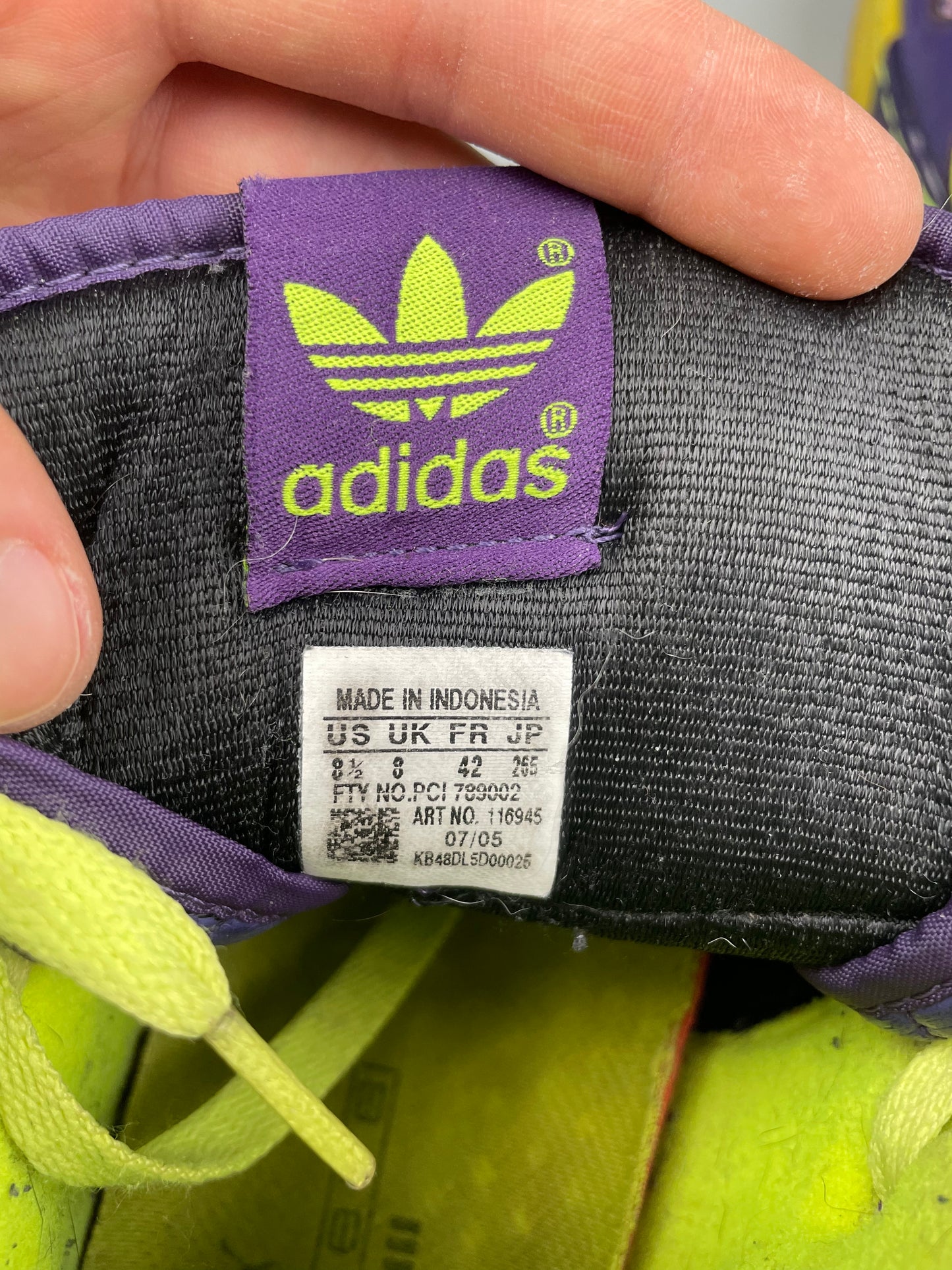 2005 adidas Originals Metro Attitude - size 42