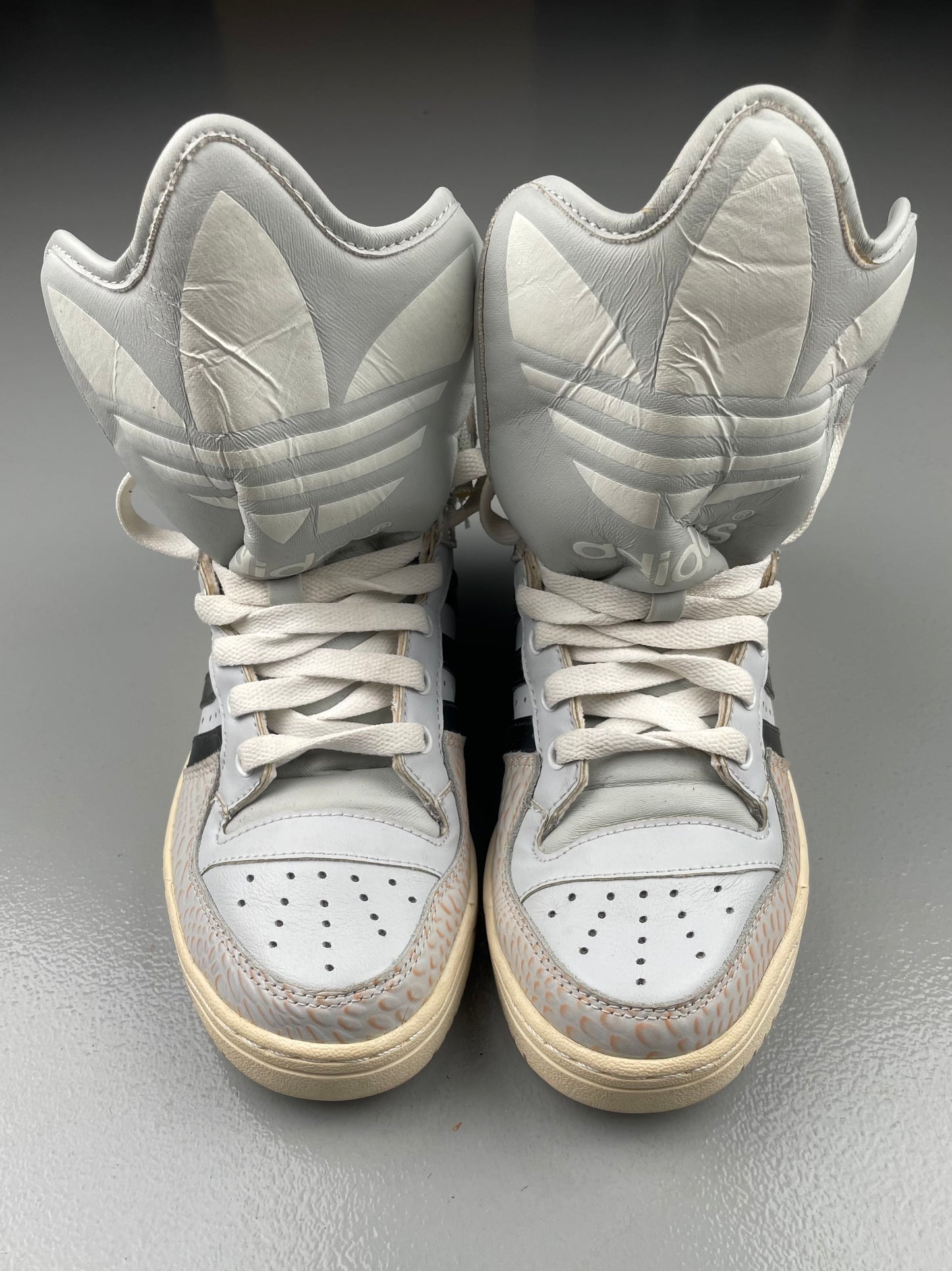 2012 adidas Originals Metro Attitude Logo - size 38