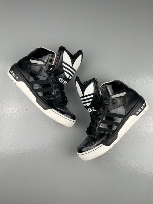 2011 adidas Originals Metro Attitude Logo - size 41 1/3