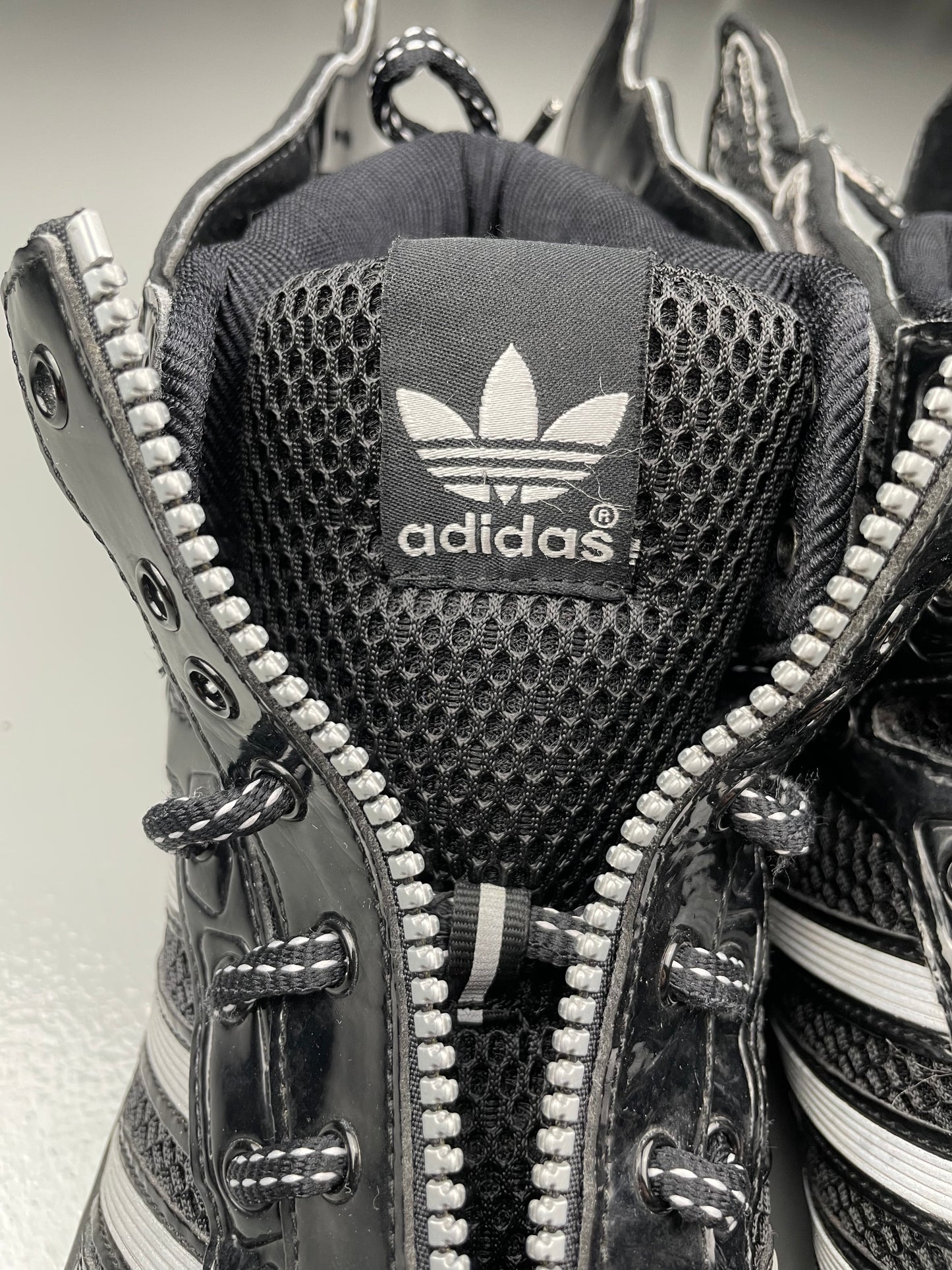 adidas Originals by Jeremy Scott 2015 JS Wings 2.0 Mesh (black) - size 46 2/3
