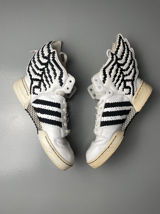 adidas Originals by Jeremy Scott A/W 2013 JS Wings 2.0 Pixel - size 42