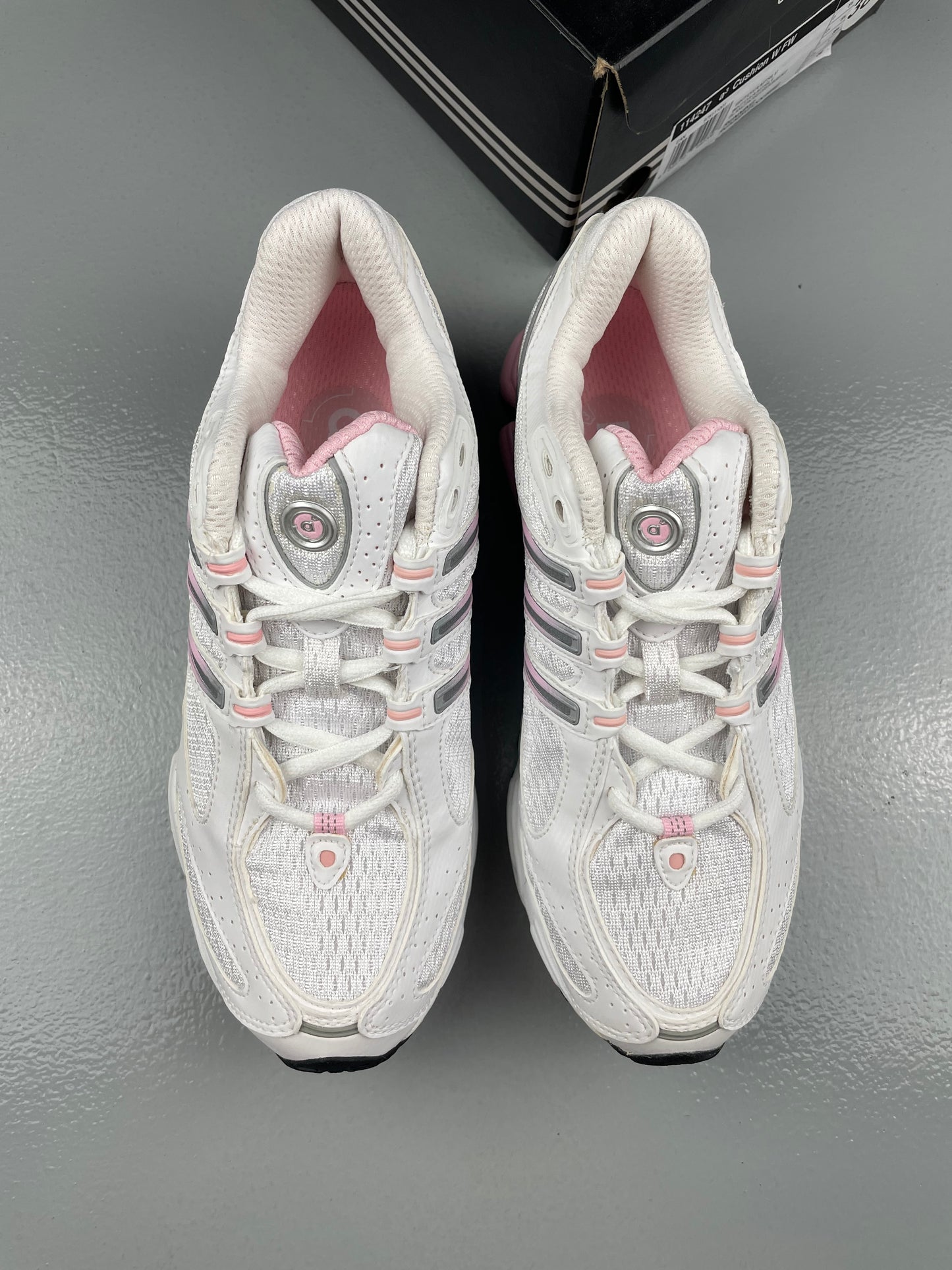deadstock 2005 adidas a3 Cushion (white/pink) - size 38 2/3