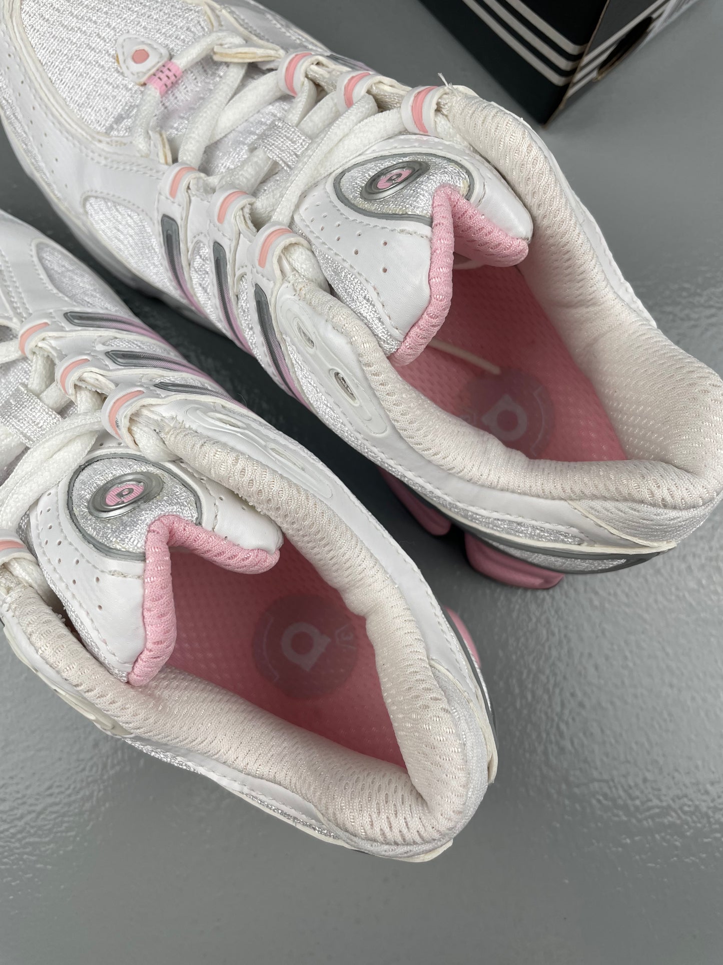 deadstock 2005 adidas a3 Cushion (white/pink) - size 38 2/3