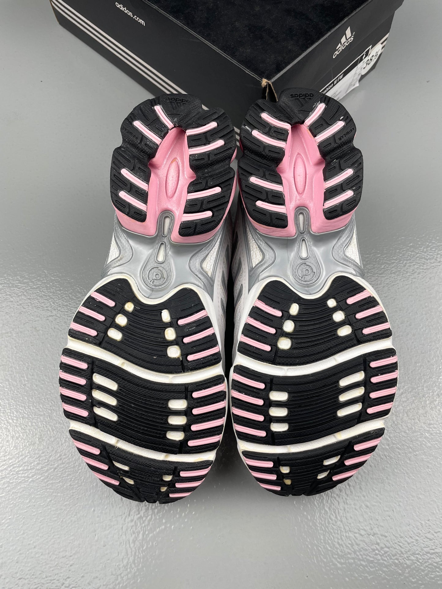 deadstock 2005 adidas a3 Cushion (white/pink) - size 38 2/3