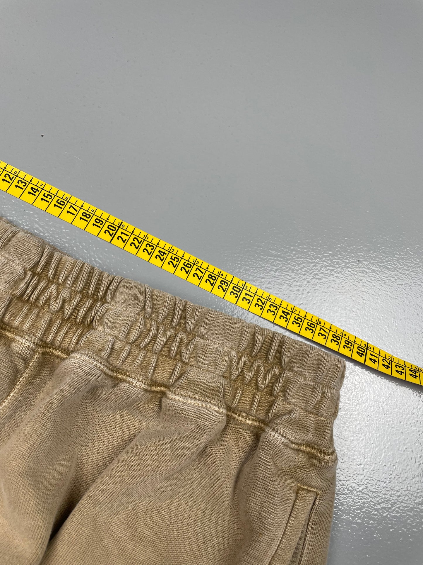 YEEZY Season 3 Earth sweatpants - size M