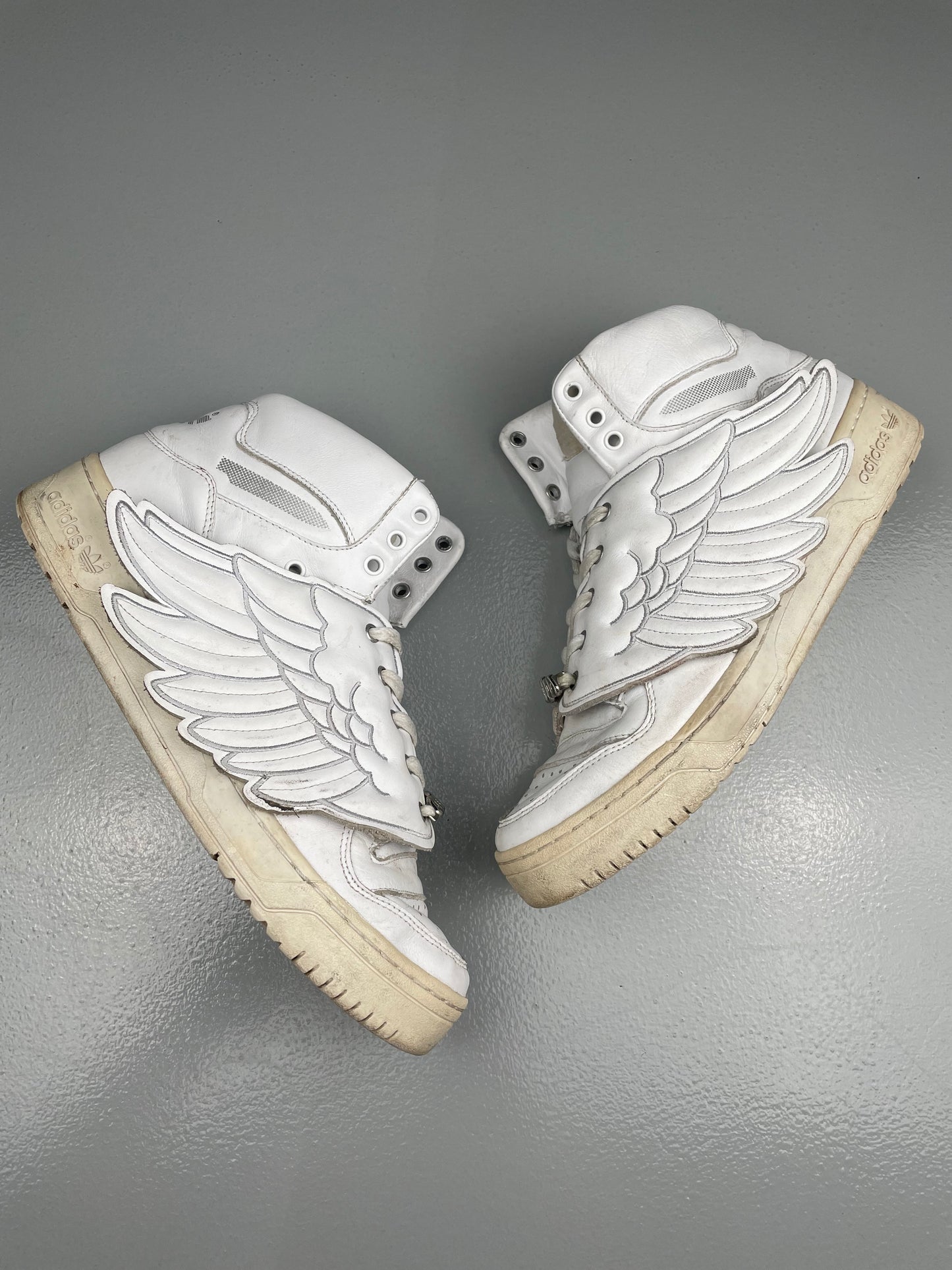adidas Originals by Jeremy Scott S/S 2009 JS Wings 1.0 (white/silver) - size 44 2/3