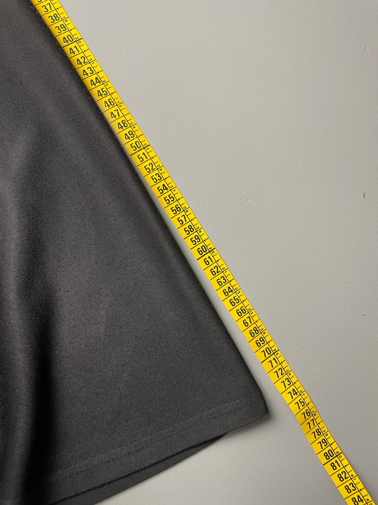 Y-3 A/W 2004 polyester skirt - size M