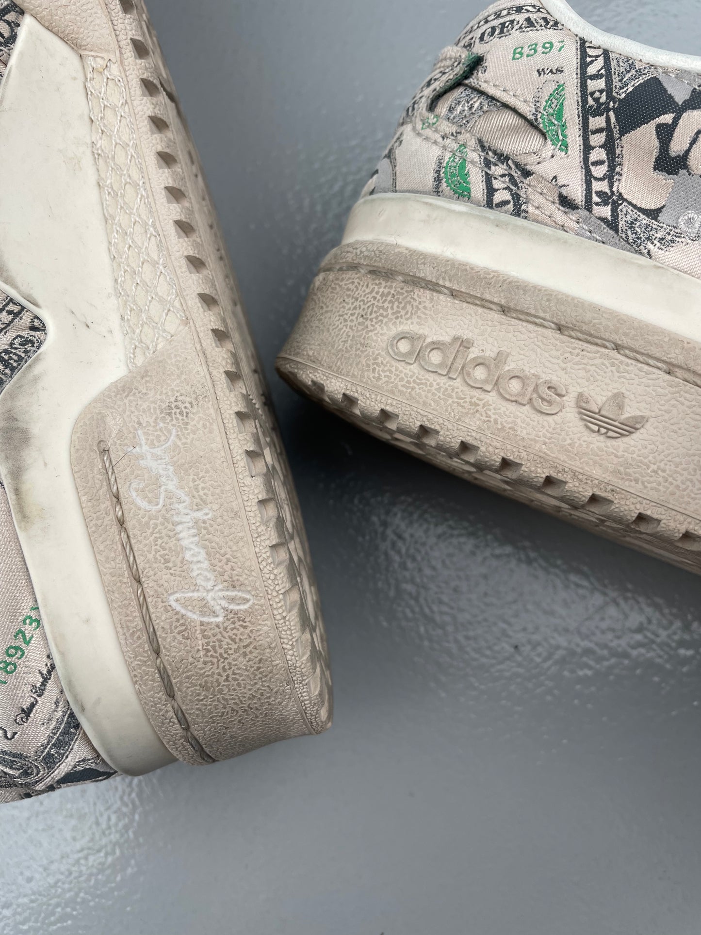 adidas Originals by Jeremy Scott 2021 JS Forum Money Lo - size 38