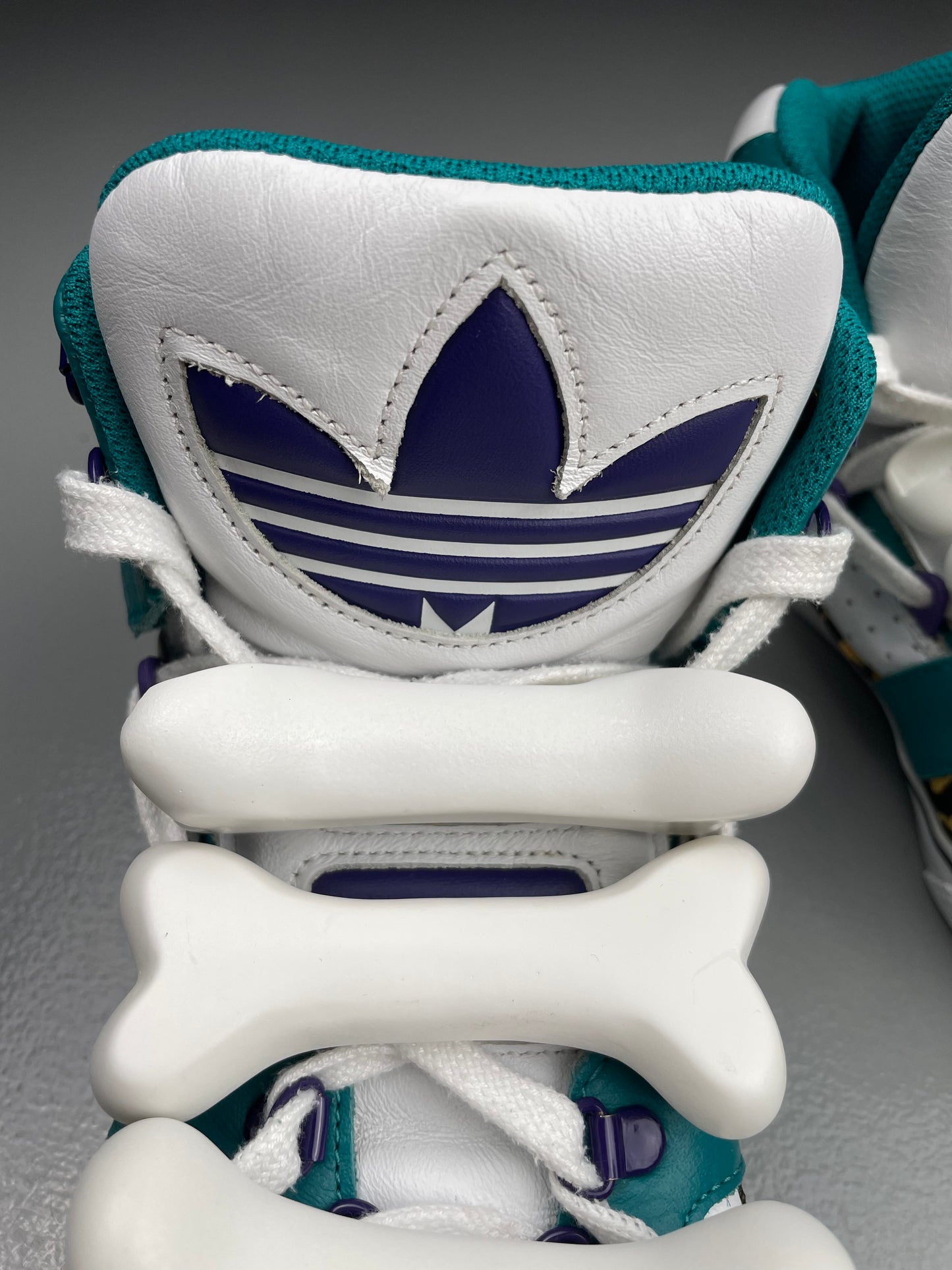 adidas Originals by Jeremy Scott A/W 2011 JS Bones "OG" - size 41 1/3
