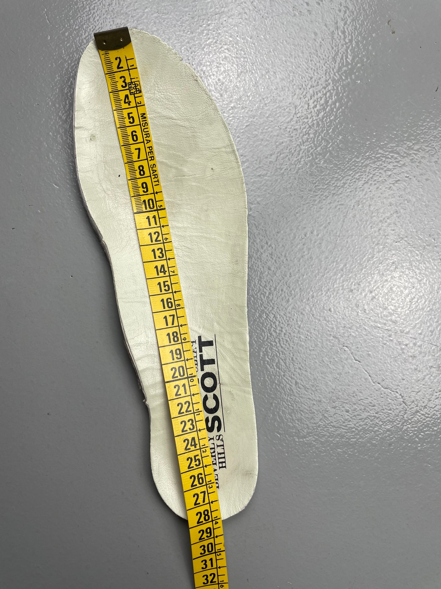 adidas Originals by Jeremy Scott S/S 2011 JS Wings Glow In The Dark - size 44