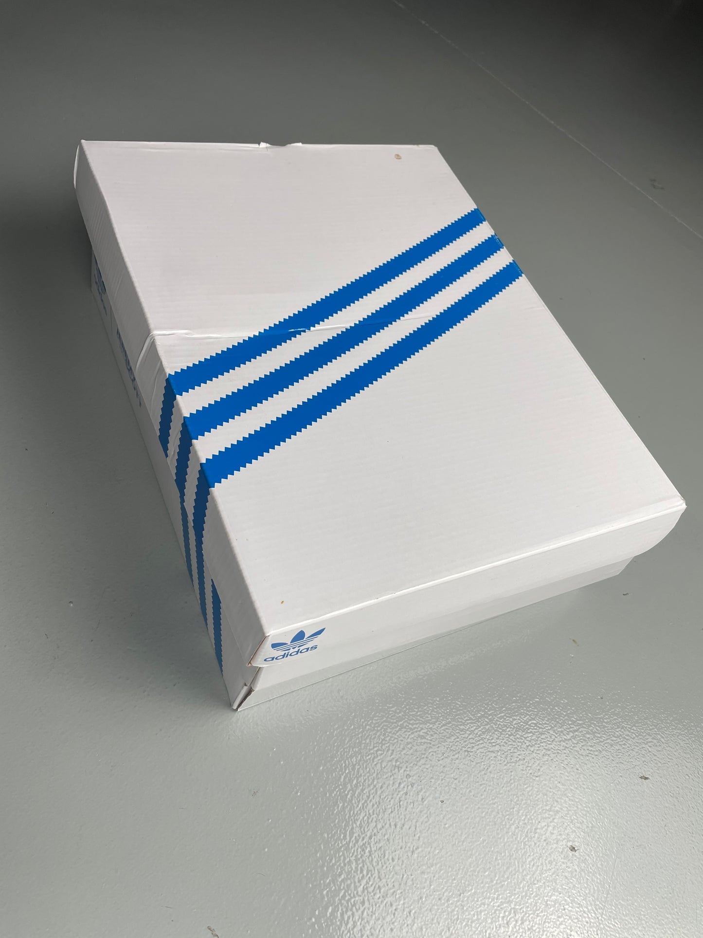 adidas Originals by Jeremy Scott 2022 JS Wings 4.0 (white) - size 44