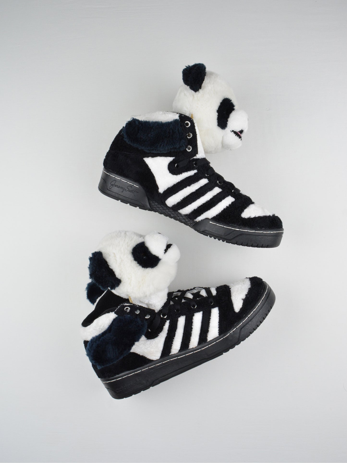 adidas Originals by Jeremy Scott - A/W 2011 - JS Panda Bear - size 44