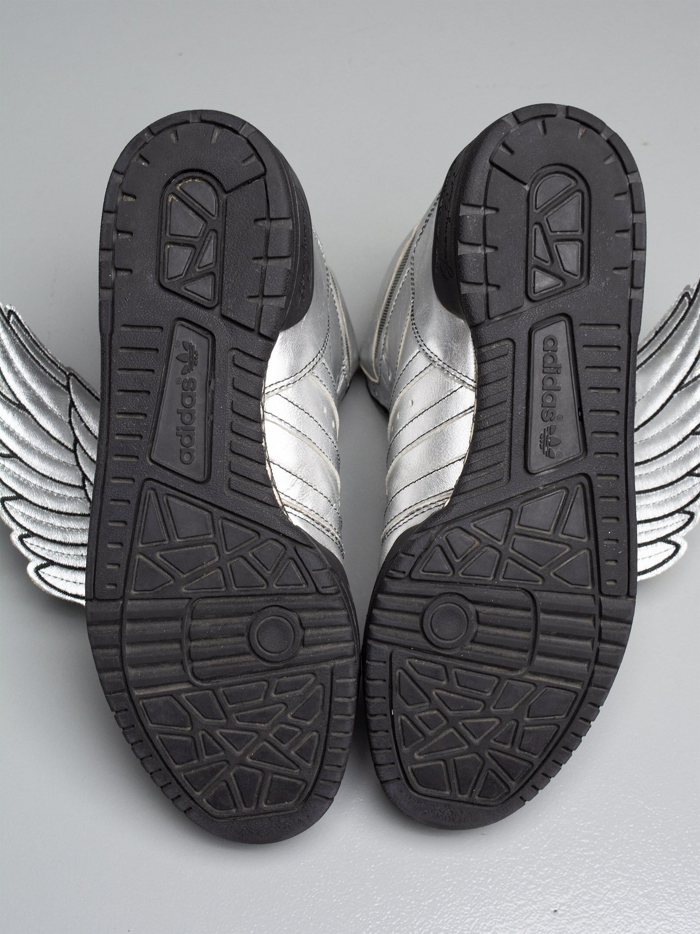 adidas Originals by Jeremy Scott A/W 2009 JS Wings (Metallic Silver/Black) - size 42