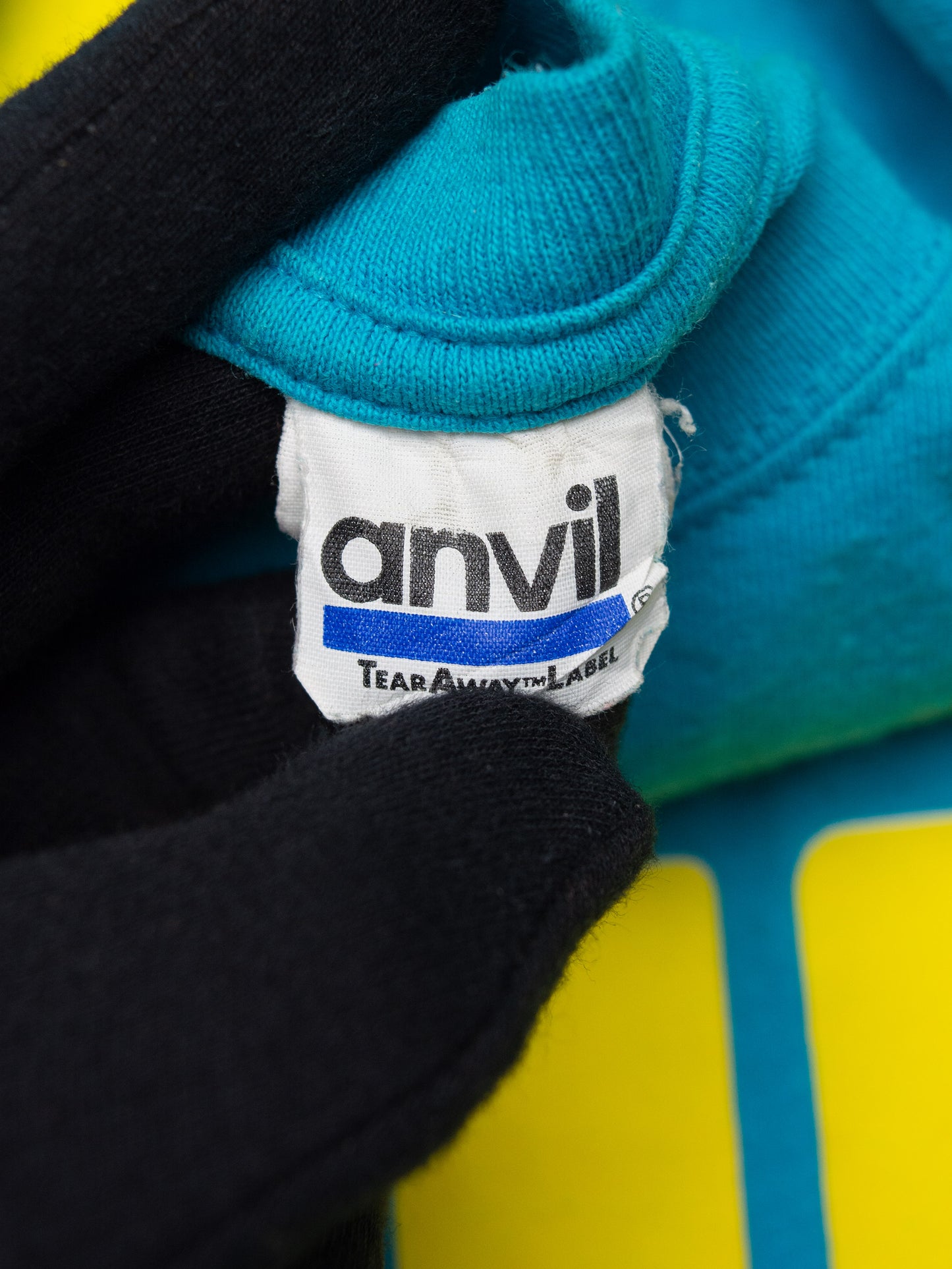 2007 Kanye West Glow In The Dark Tour t-shirt - size S