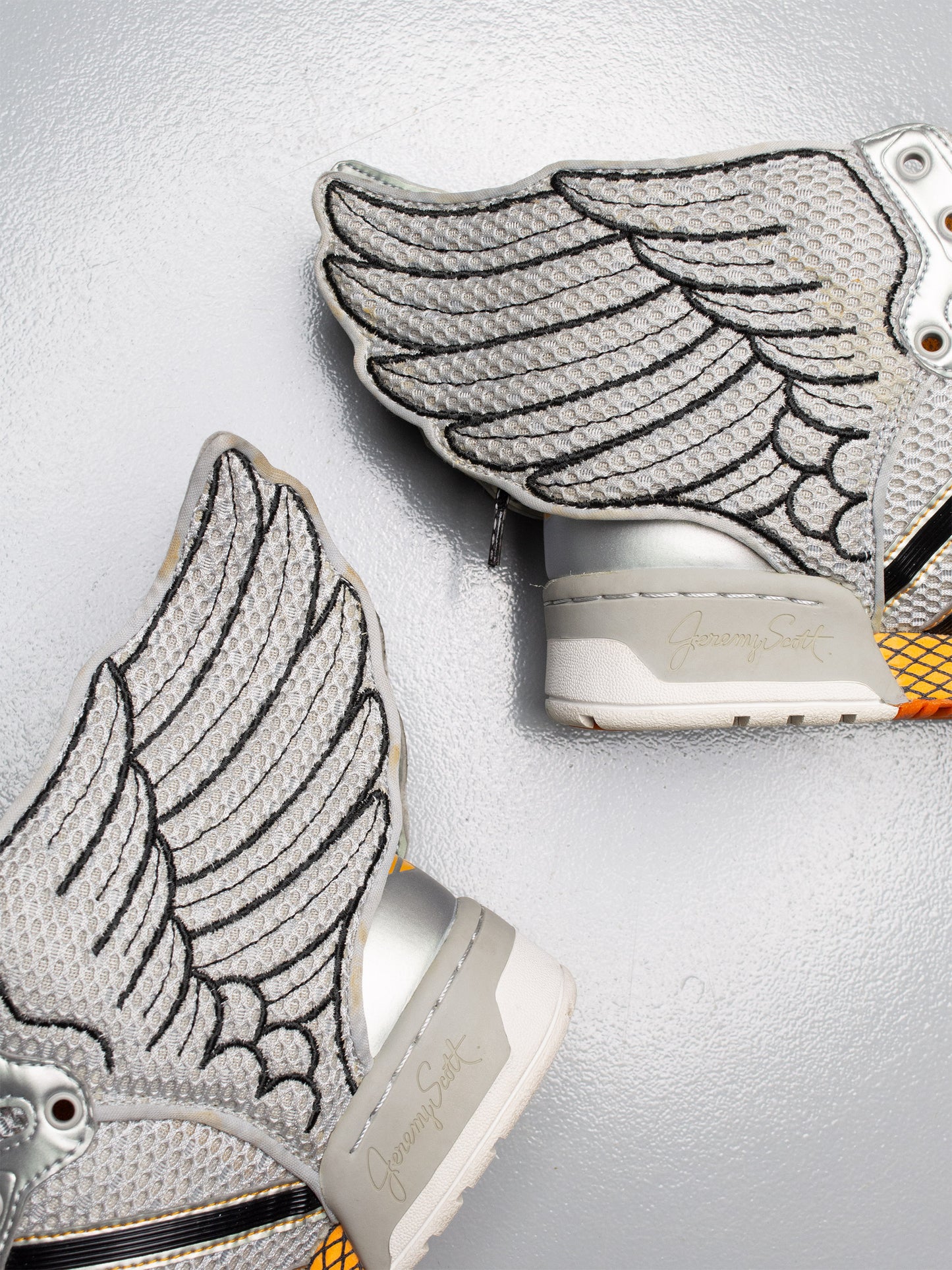adidas Originals by Jeremy Scott A/W 2012 JS Wings "Mesh" (Metallic Silver) - size 42 2/3